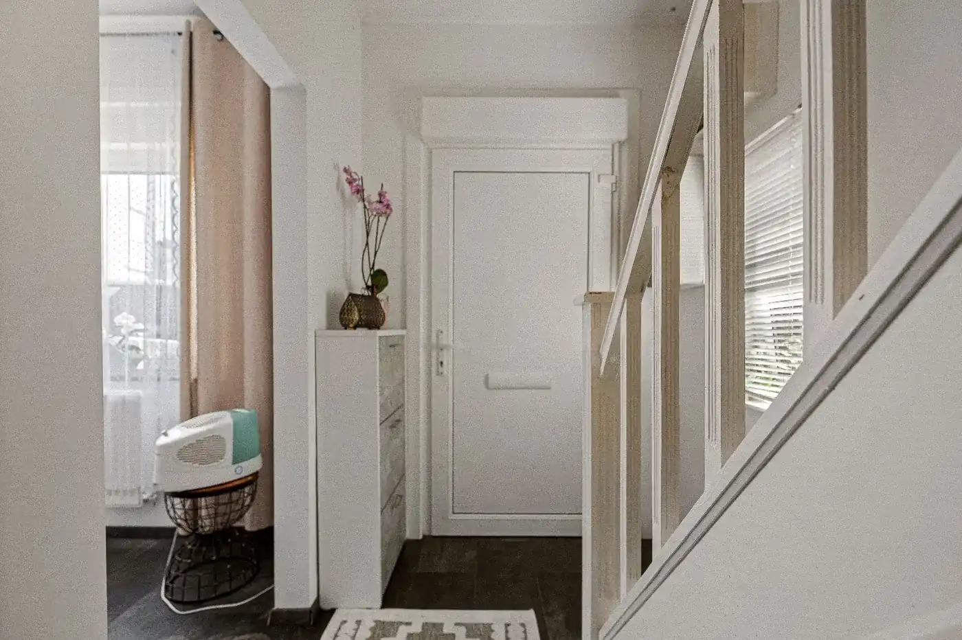 Instapklare gezinswoning met 4 slpks en ruime zuidwestgerichte tuin foto 7