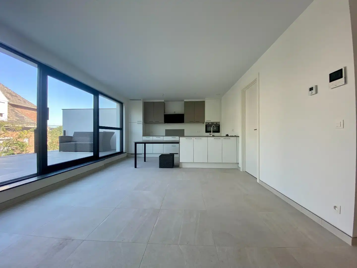 TE HUUR - Nieuwbouw-appartement 1 slpk en zonnig terras + garage foto 3
