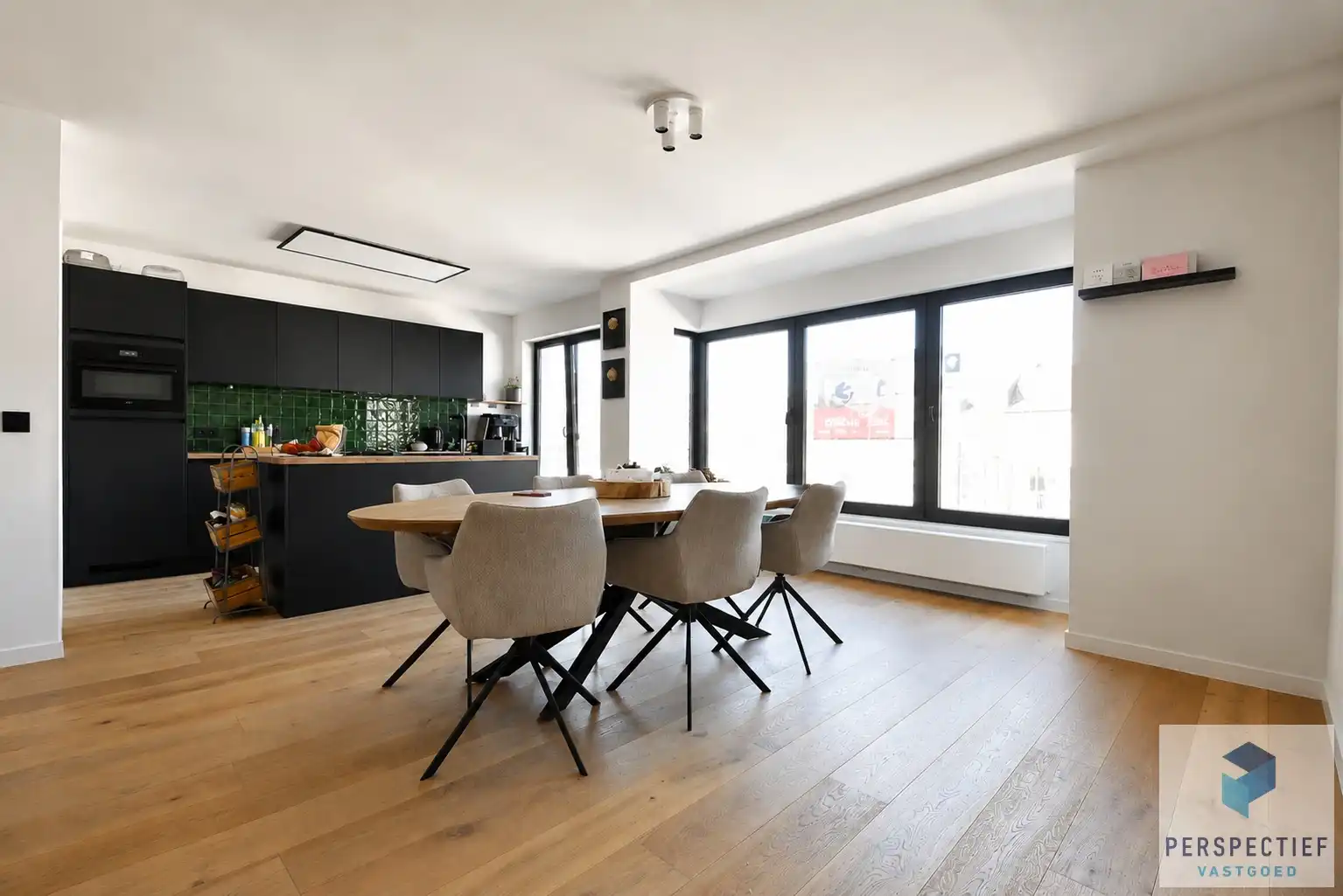 Groot appartement 128m² met 3 slaapkamers en GROOT terras - (A LABEL) foto 4