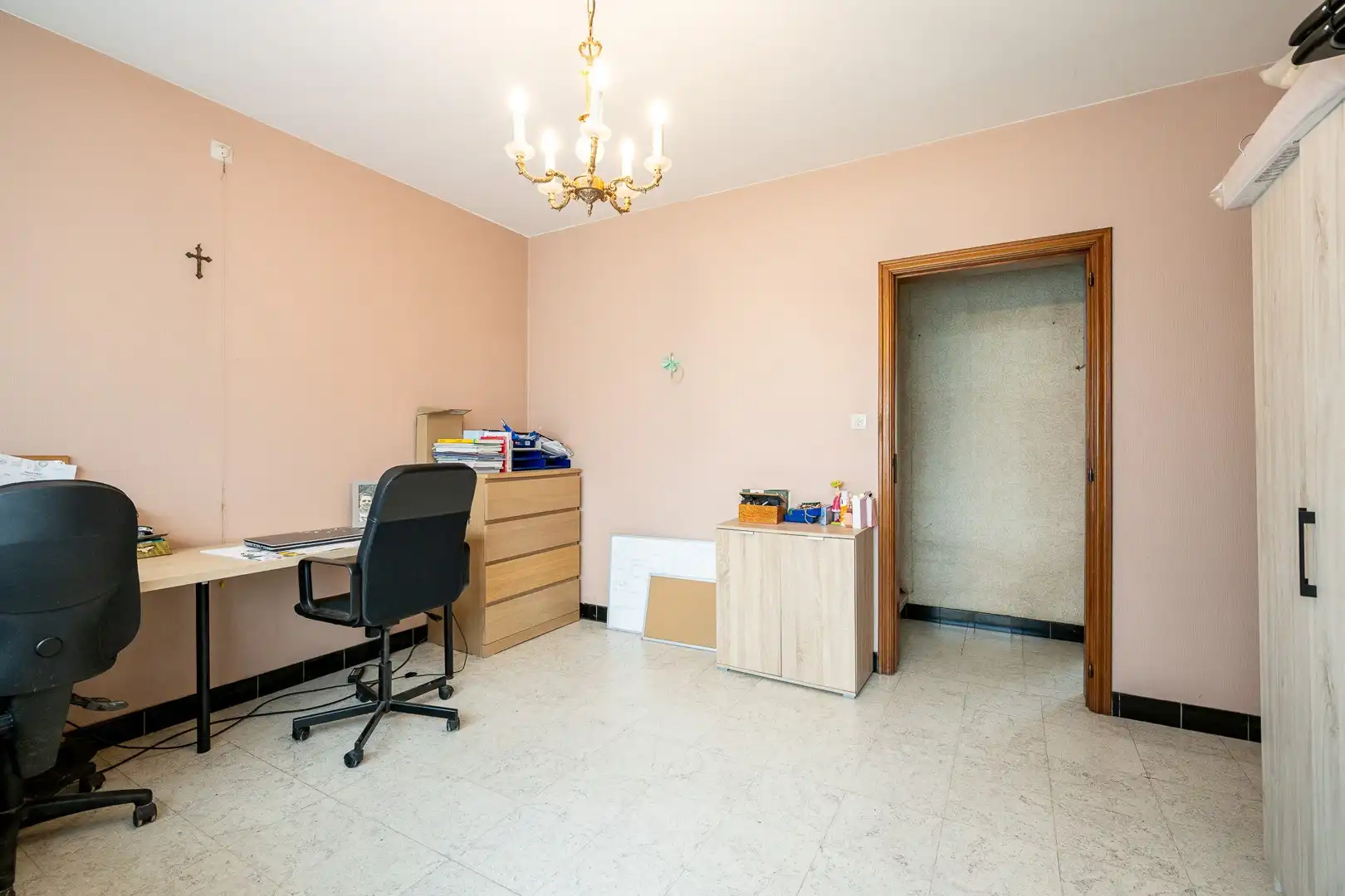 Woning met vernieuwde loods in Gits foto 7