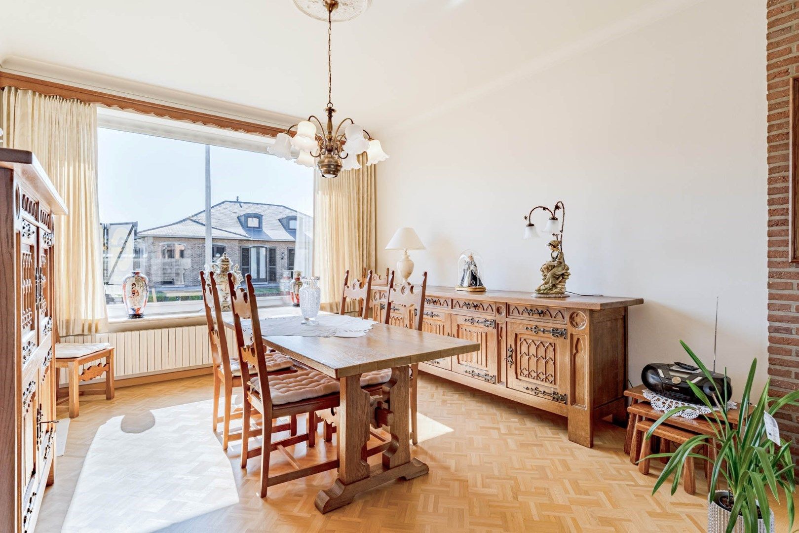 Uitstekend onderhouden vrijstaande bungalow woning op 6a 47ca in een gegeerde woonbuurt vlakbij het centrum van Bilzen foto 9