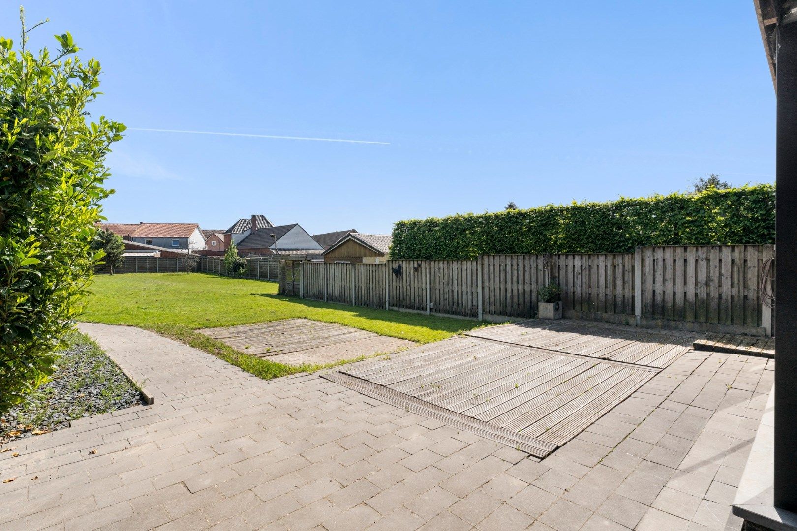 Recente, halfvrijstaande gezinswoning in een moderne bouwstijl op een perceel van 11a06ca! foto 19