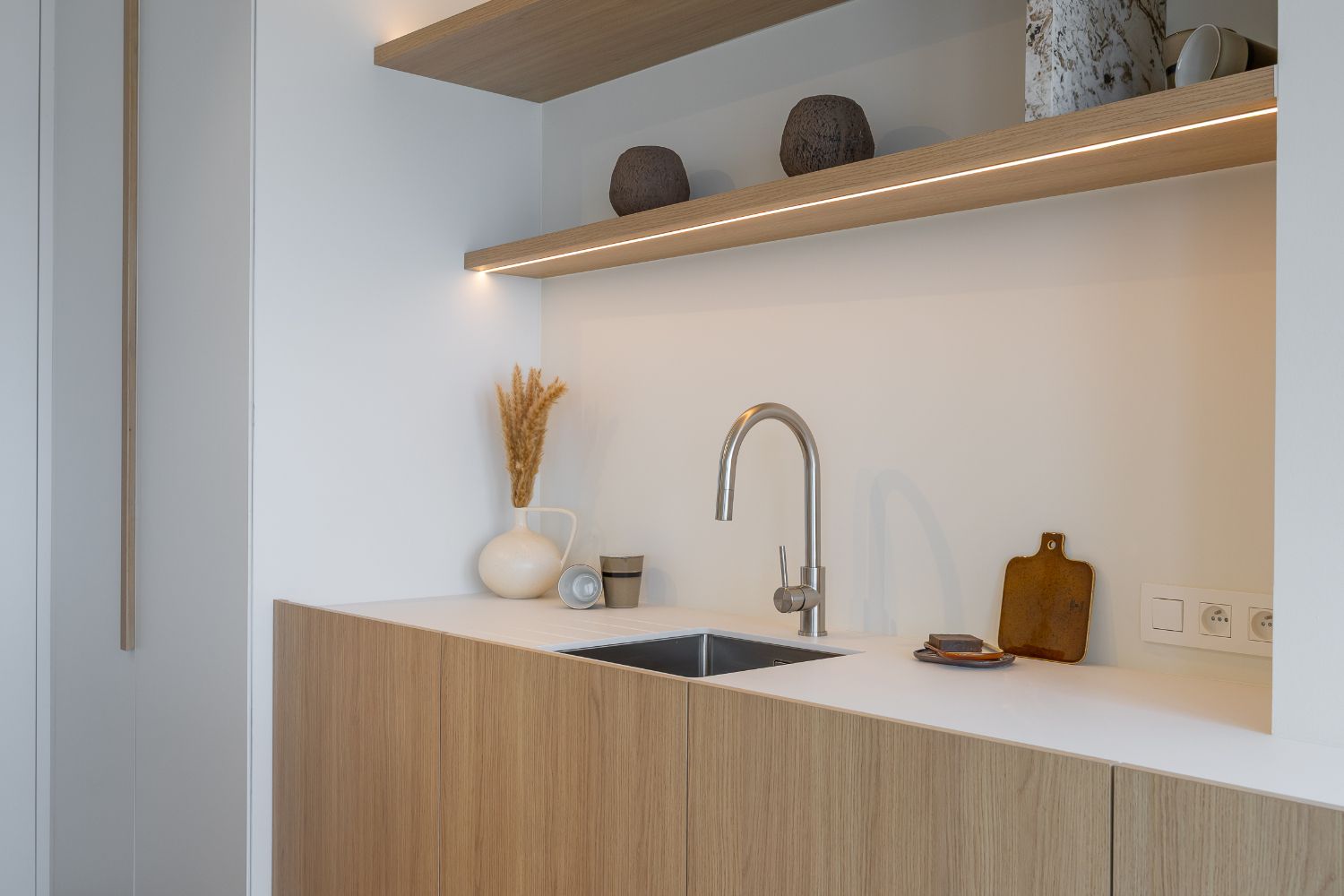 Luxueus 2 slaapkamer-appartement met frontaal zeezicht! foto 5