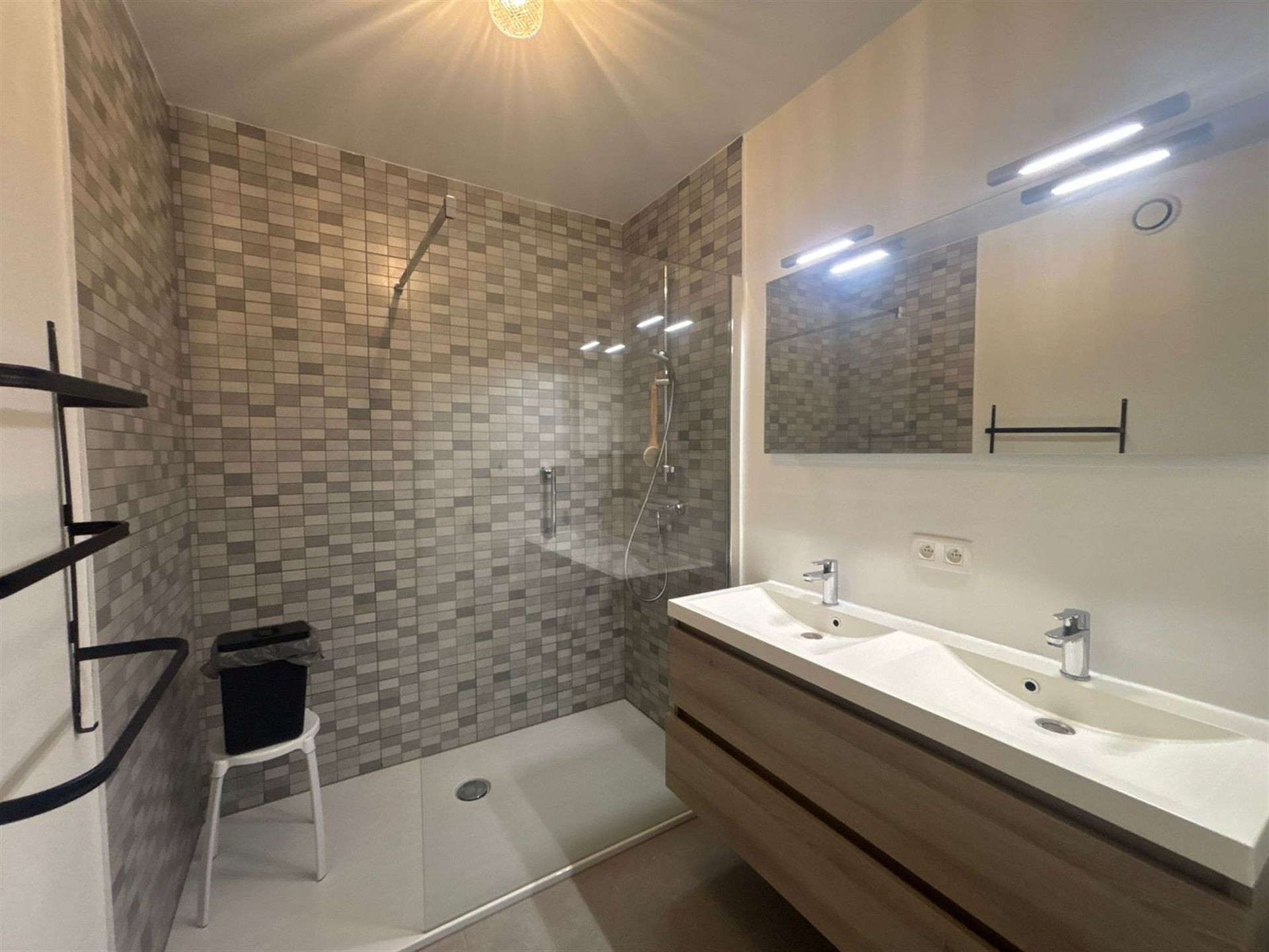 BEZOEKEN VOLZET: appartement met 2 kamers foto 12