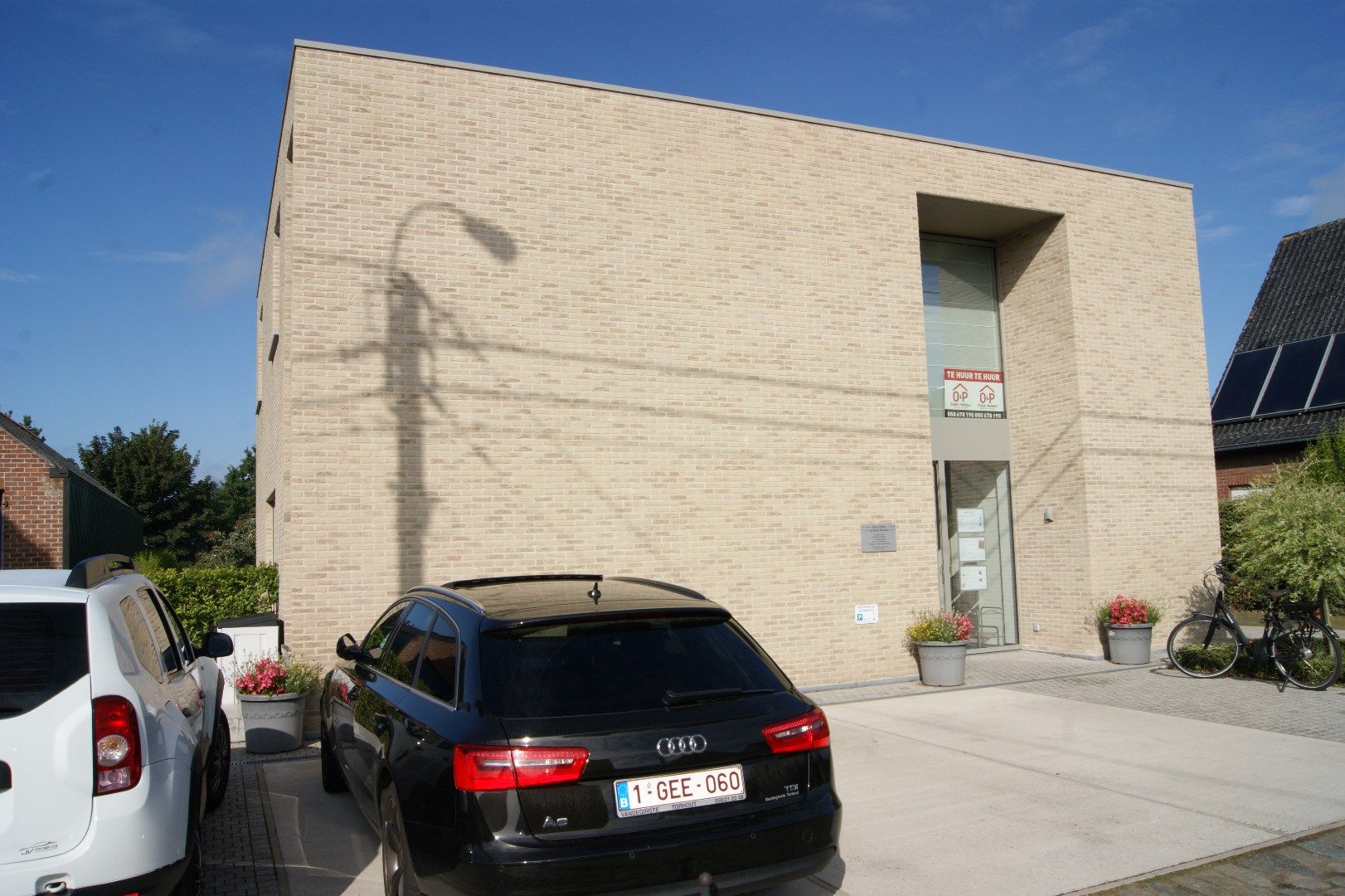 Lichtrijk 2-slp appartement (90 m²) met ruim zonneterras en autostaanplaats. foto 30