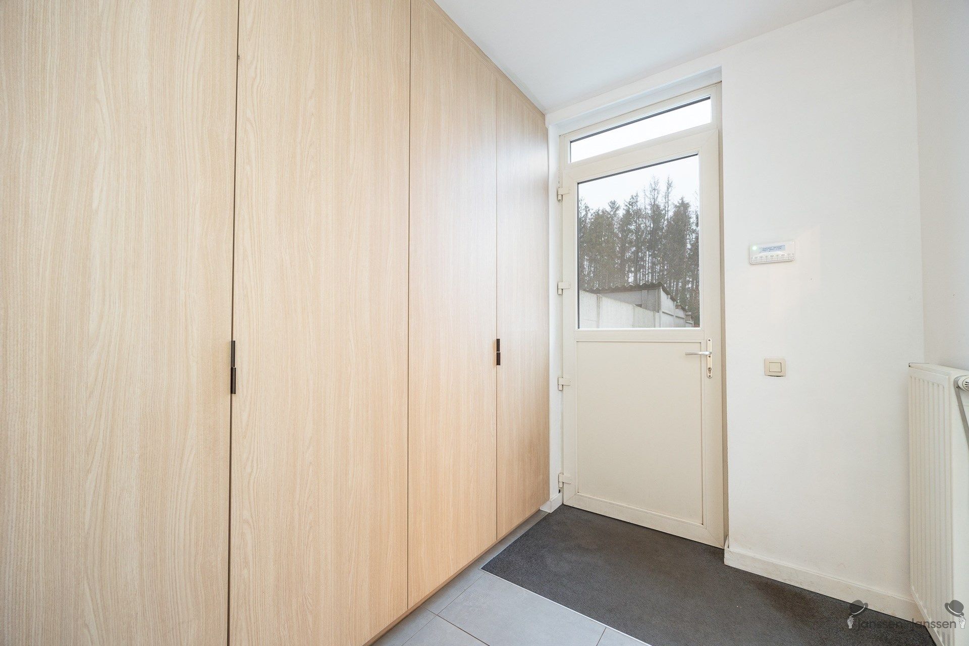 Woning met 4 slaapkamers en praktijk- of kantoorruimte op 744 m² foto 9