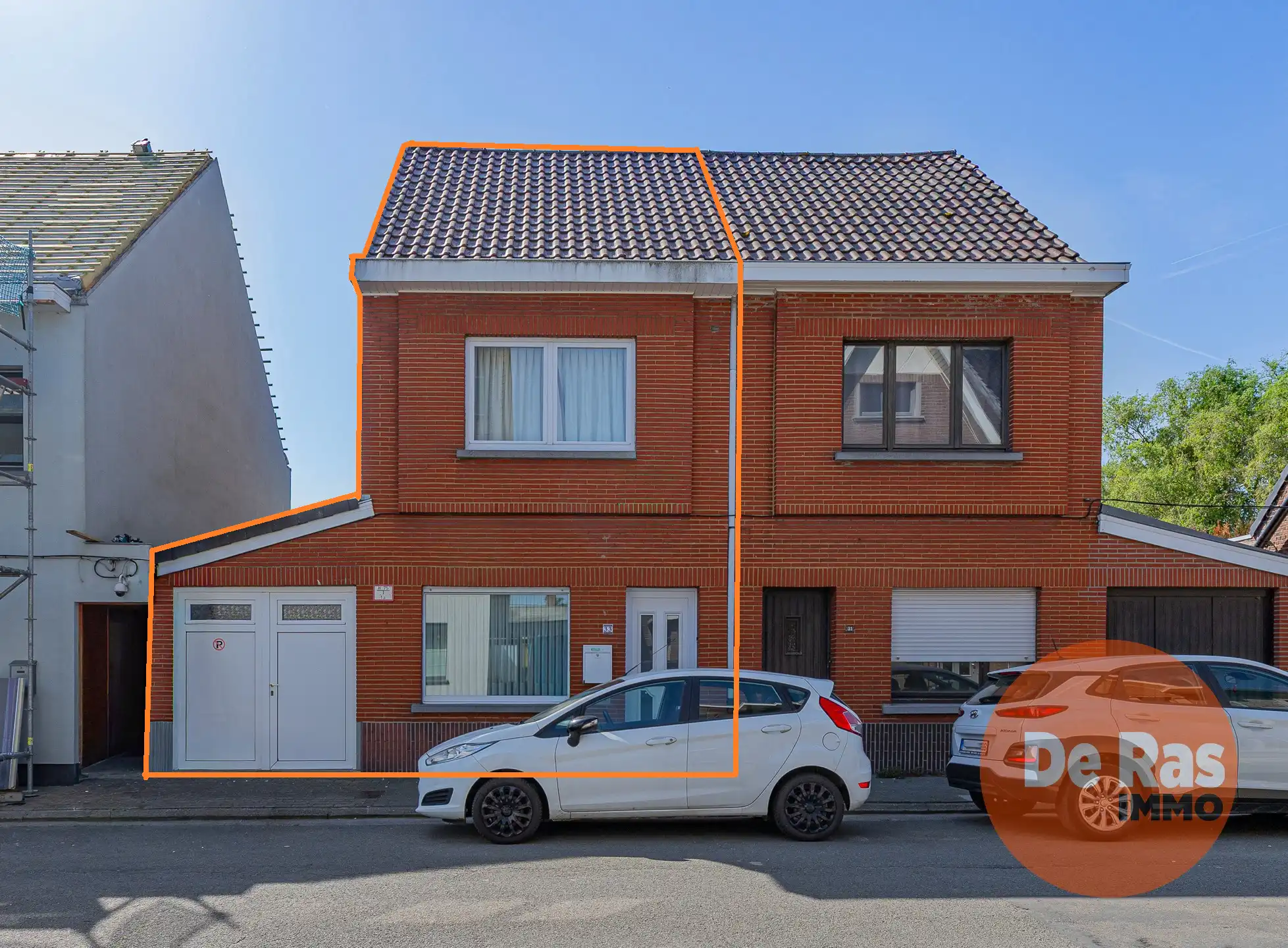 Hoofdfoto van de publicatie: NIEUWERKERKEN - Goed onderhouden woning met tuin