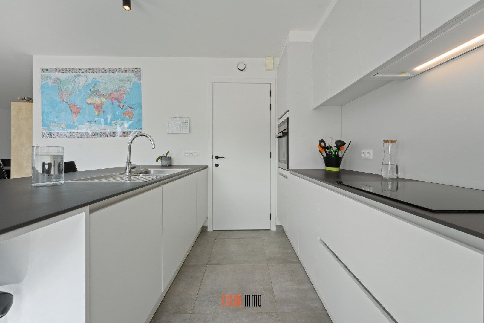 Ruime energiezuinige woning met garage foto 5