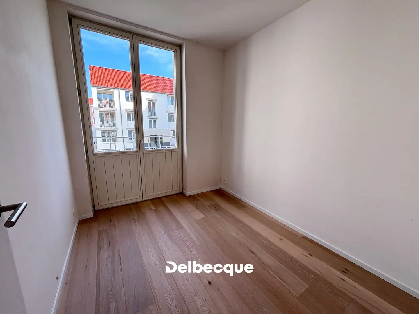 Lichtrijke nieuwbouwwoning met 3 slaapkamers, tuin en ondergrondse staanplaats foto 9