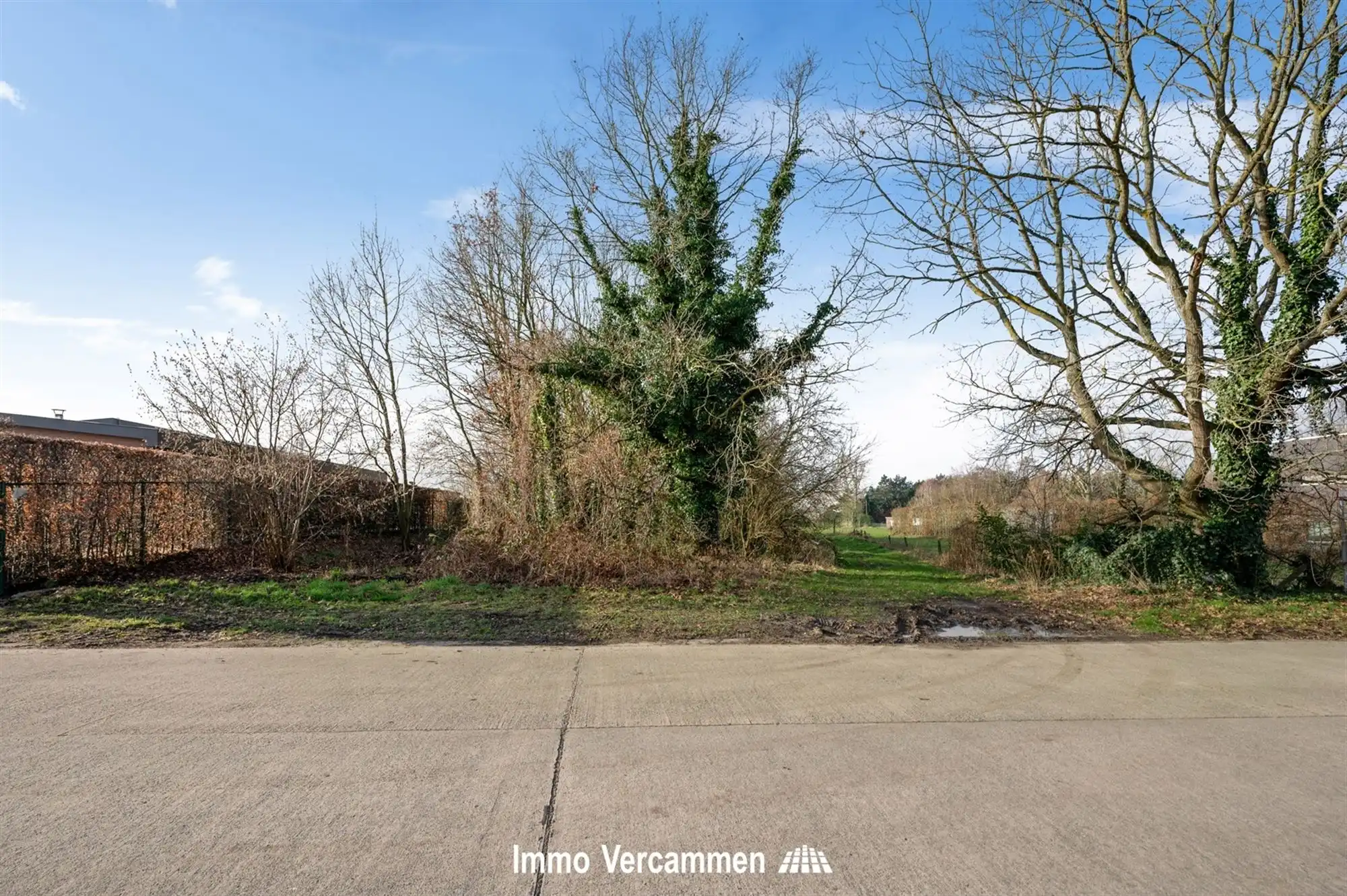 Knap perceel bouwgrond van 1.634 m² in Putte foto {{pictureIndex}}