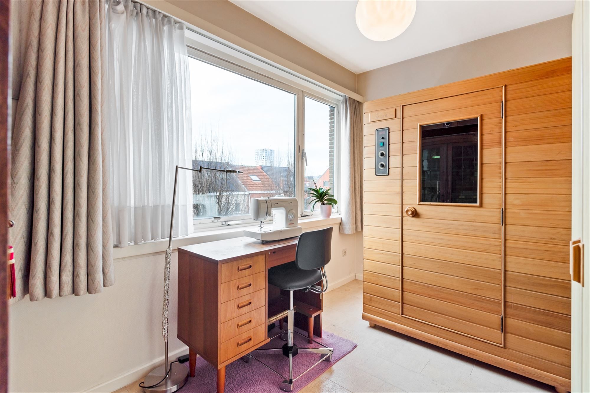 Bel-etage woning met 3 slaapkamers en tuinpoort aan straatkant. foto 17