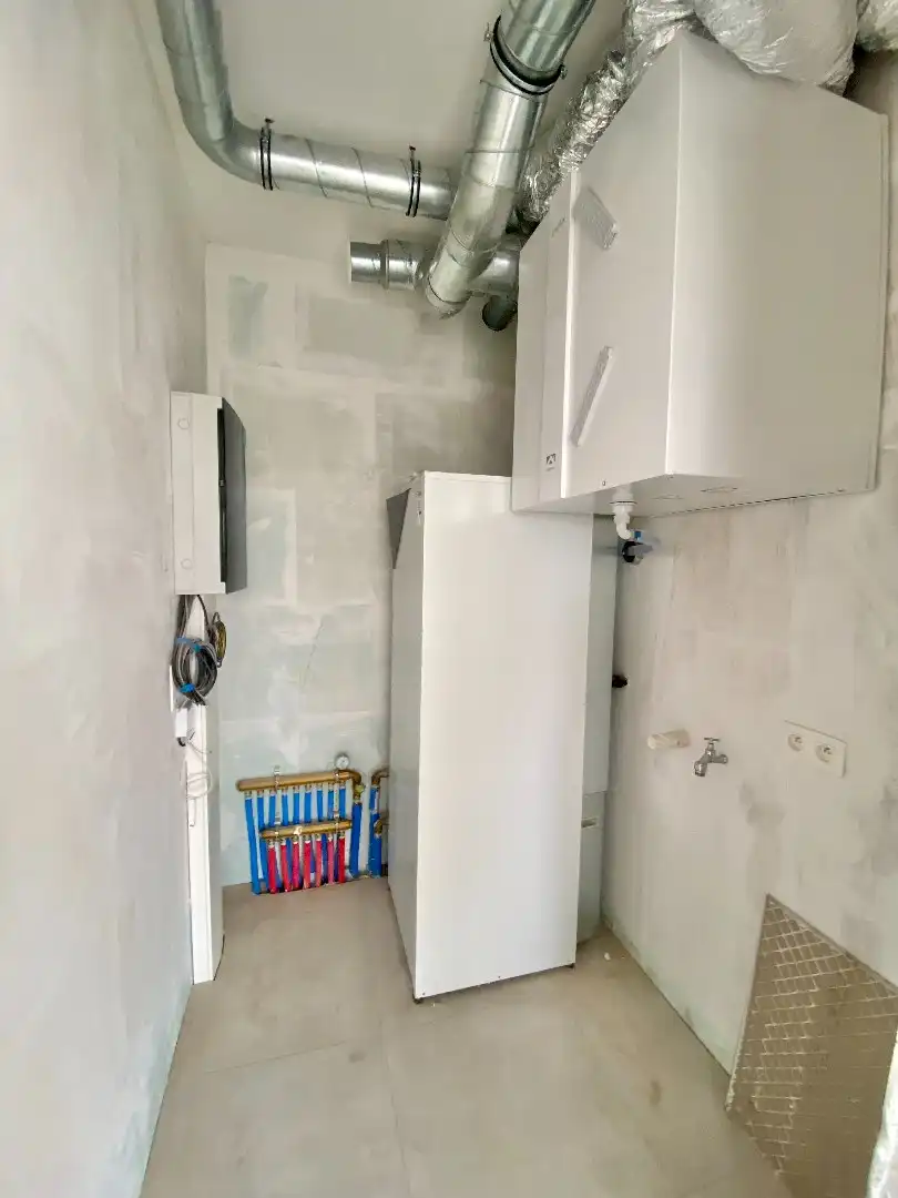 LUXE HOEKAPPARTEMENT  (120M²) MET 3 SLPKS, 2 BADKAMERS EN GROOT TERRAS (67M²) foto 20