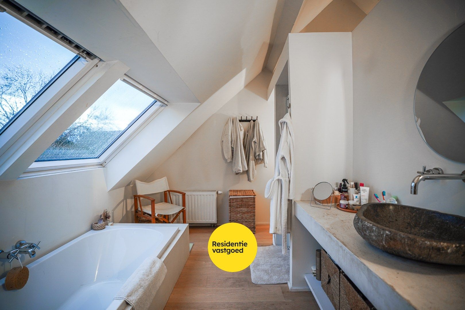 Unieke stadswoning in het hart van Brugge! foto 11