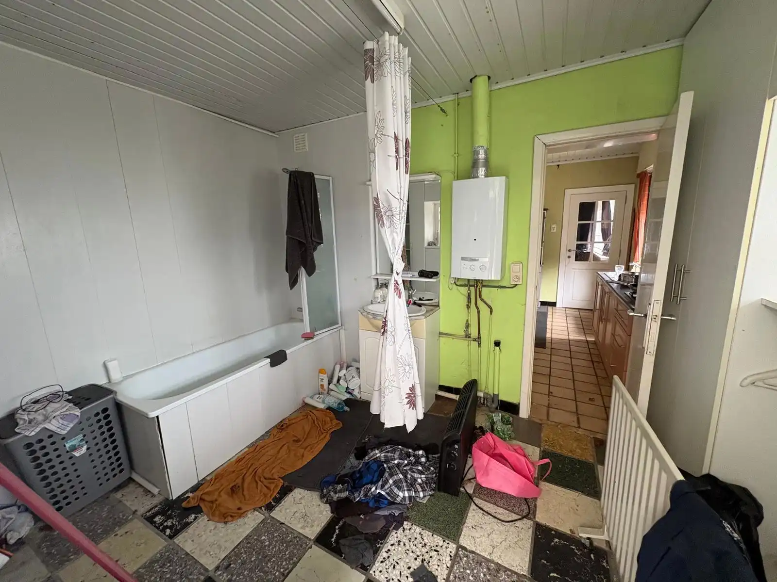 Te renoveren woning met uitbereidingsmogelijkheden foto 6