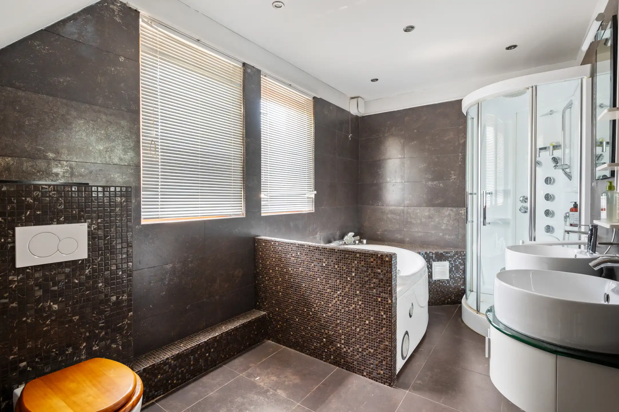 Karaktervolle rietgedekte villa op 1.120m² met 5 slaapkamers foto 20