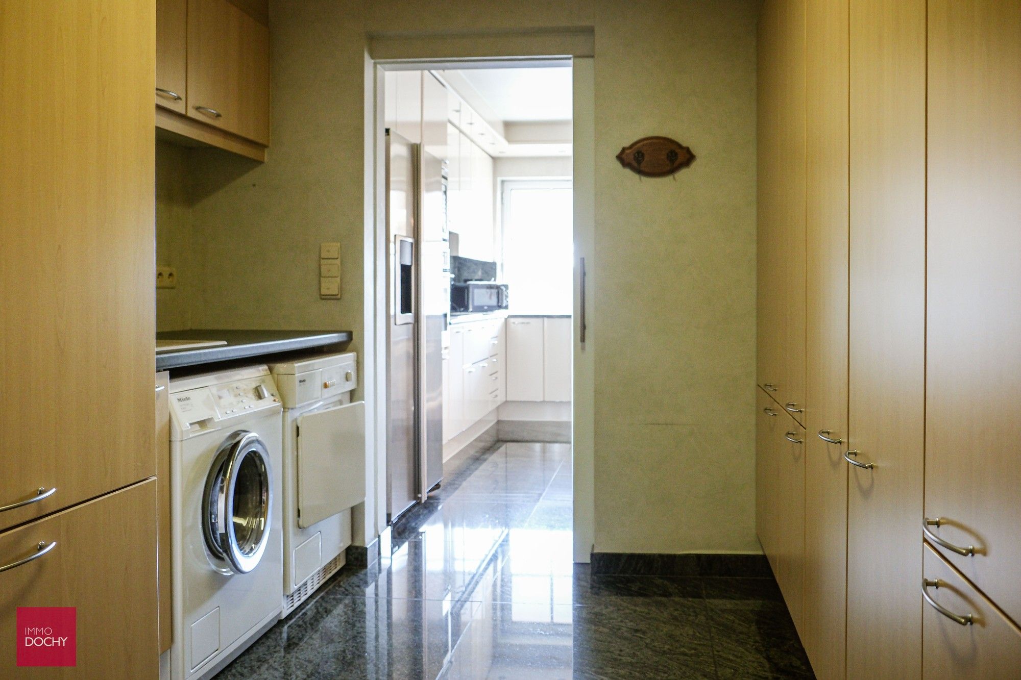 Ruim en standingvol ingericht appartement | Stormestraat foto 7