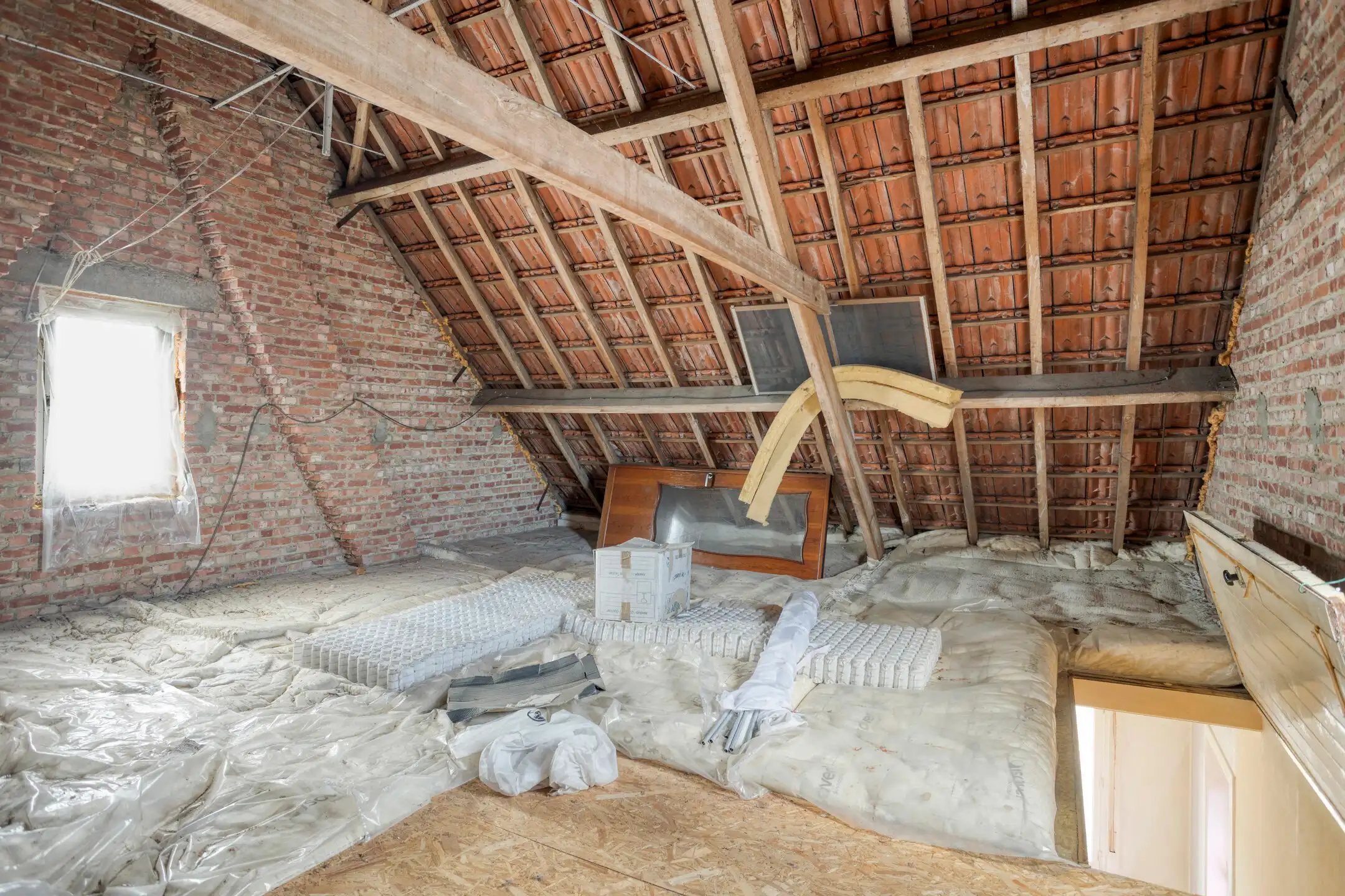 Goed gelegen woning met veel potentieel  foto 19
