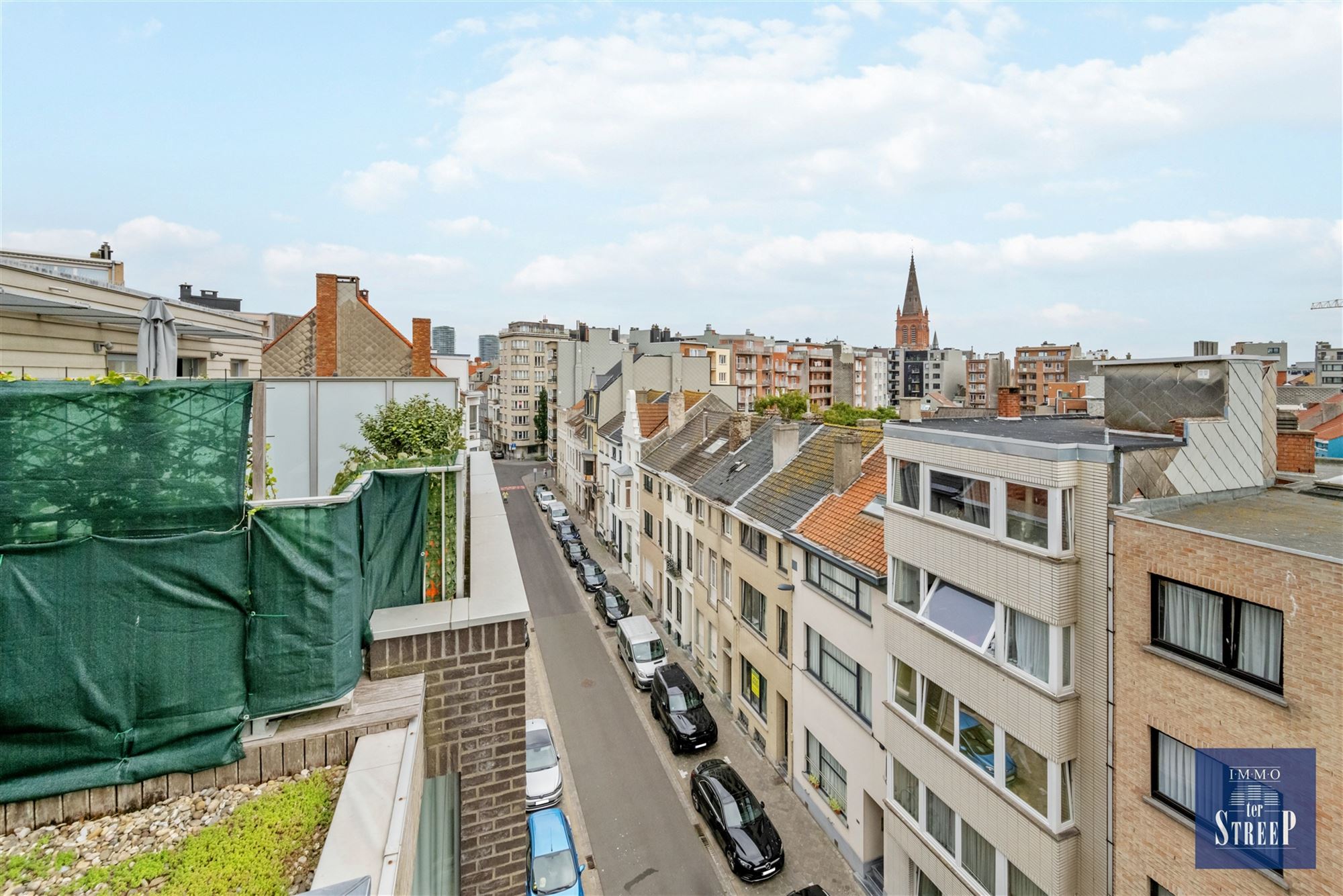 Volledig gerenoveerd appartement met 1 slaapkamer foto 13
