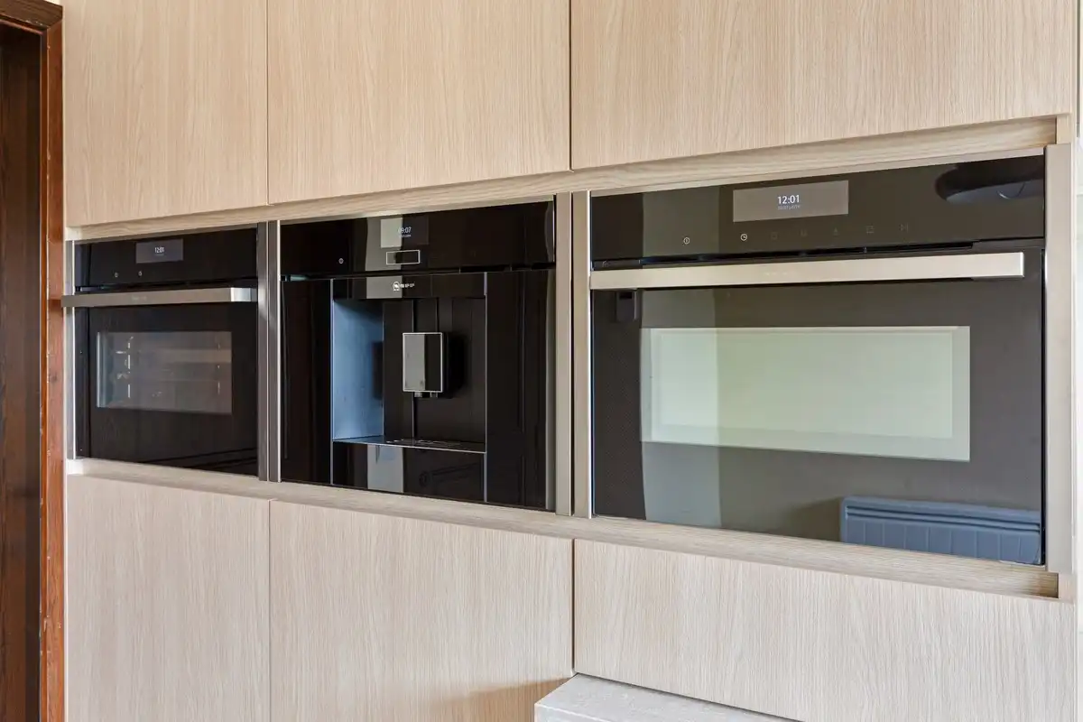 Rustig en residentieel gelegen woning met mogelijkheden op een mooi perceel van 1.317 m². foto 12