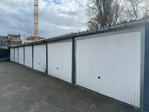 Garagebox te huur in Tienen – Eeuwfeeststraat 5 foto 3