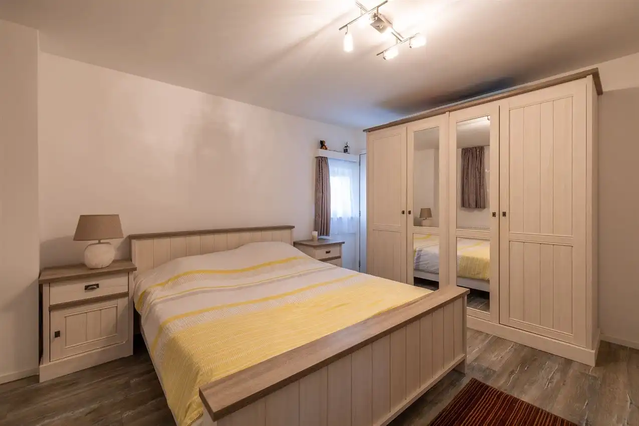 villastijl,vernieuwd in 2018, label D, mooi perceel foto 15