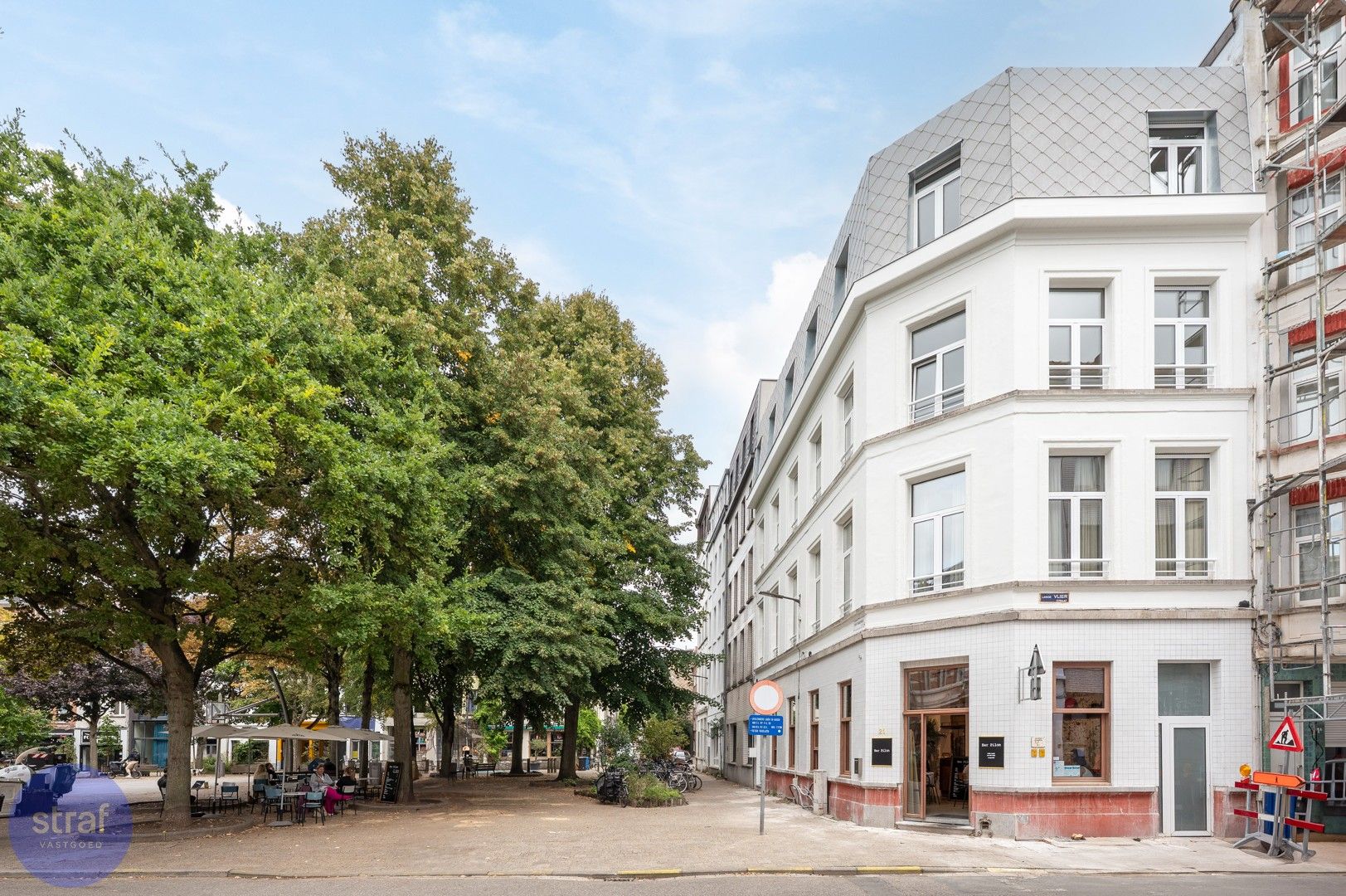 Gerenoveerd appartement met dakterras op de Sint-Andriesplaats. foto 14