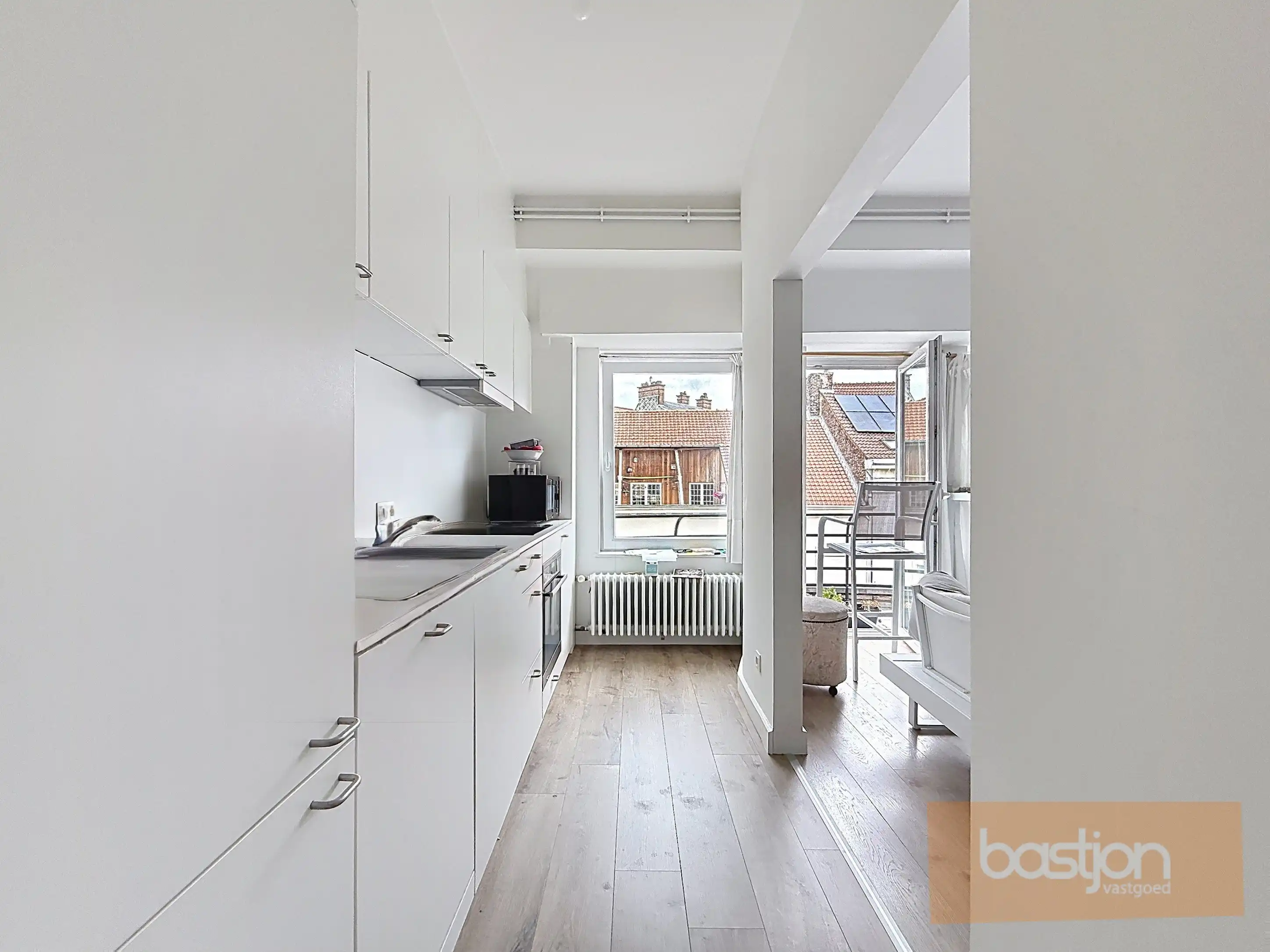 Instapklaar appartement in het centrum van Kortrijk. foto 6