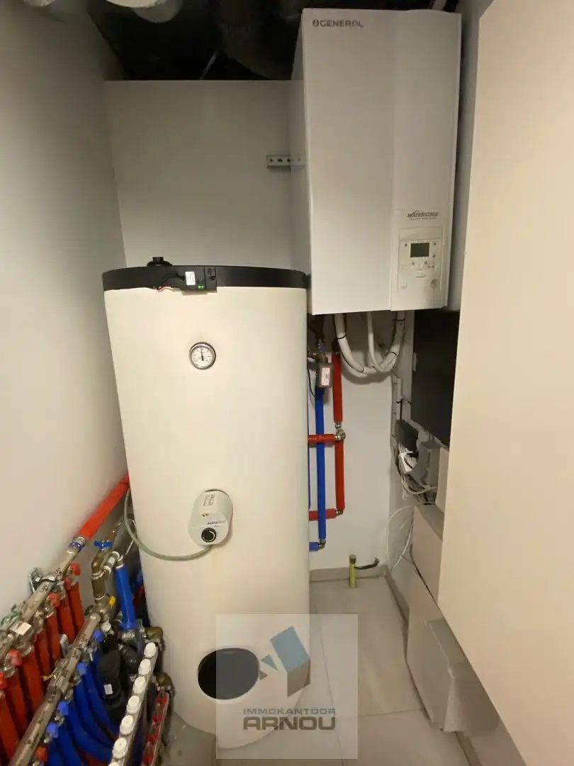 Prachtige loft met 2 slaapkamers, dressing en ruim overdekt terras foto 18