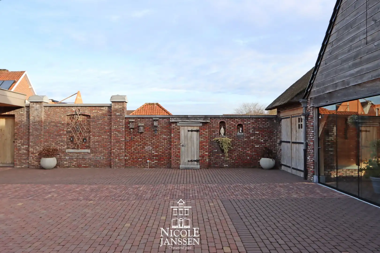 Ruime halfvrijstaande woning  foto 20