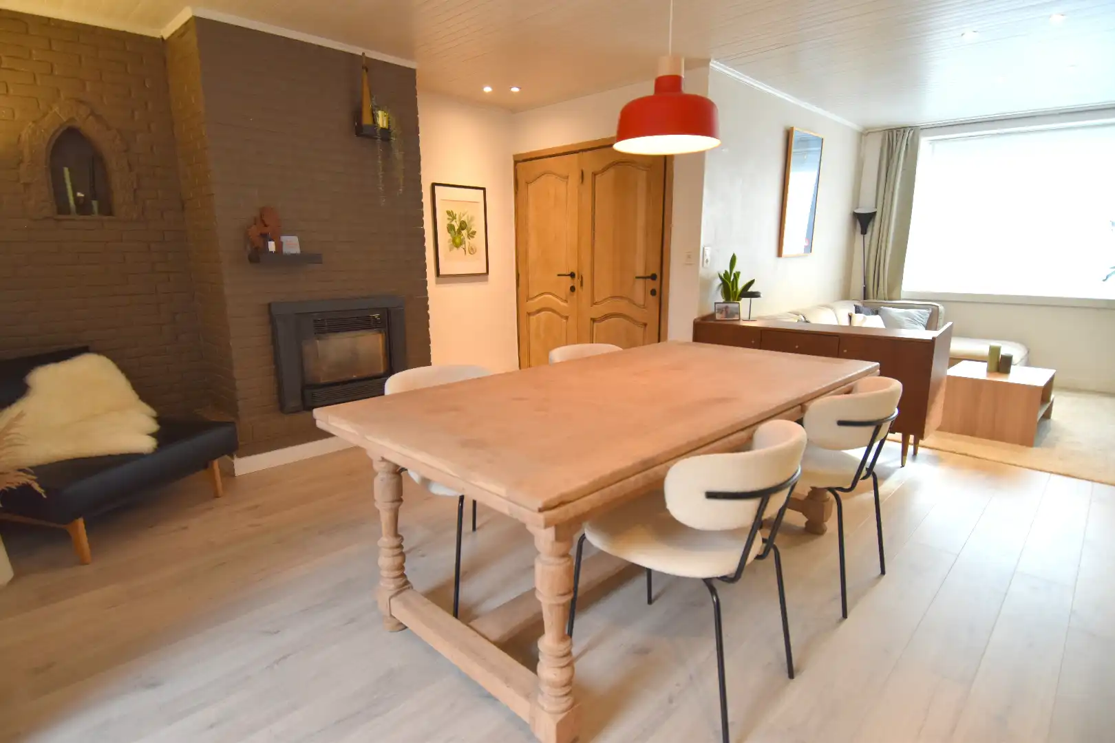 Instapklare woning met 4 slaapkamers en gezellige stadstuin te koop in hartje Kortrijk foto 5