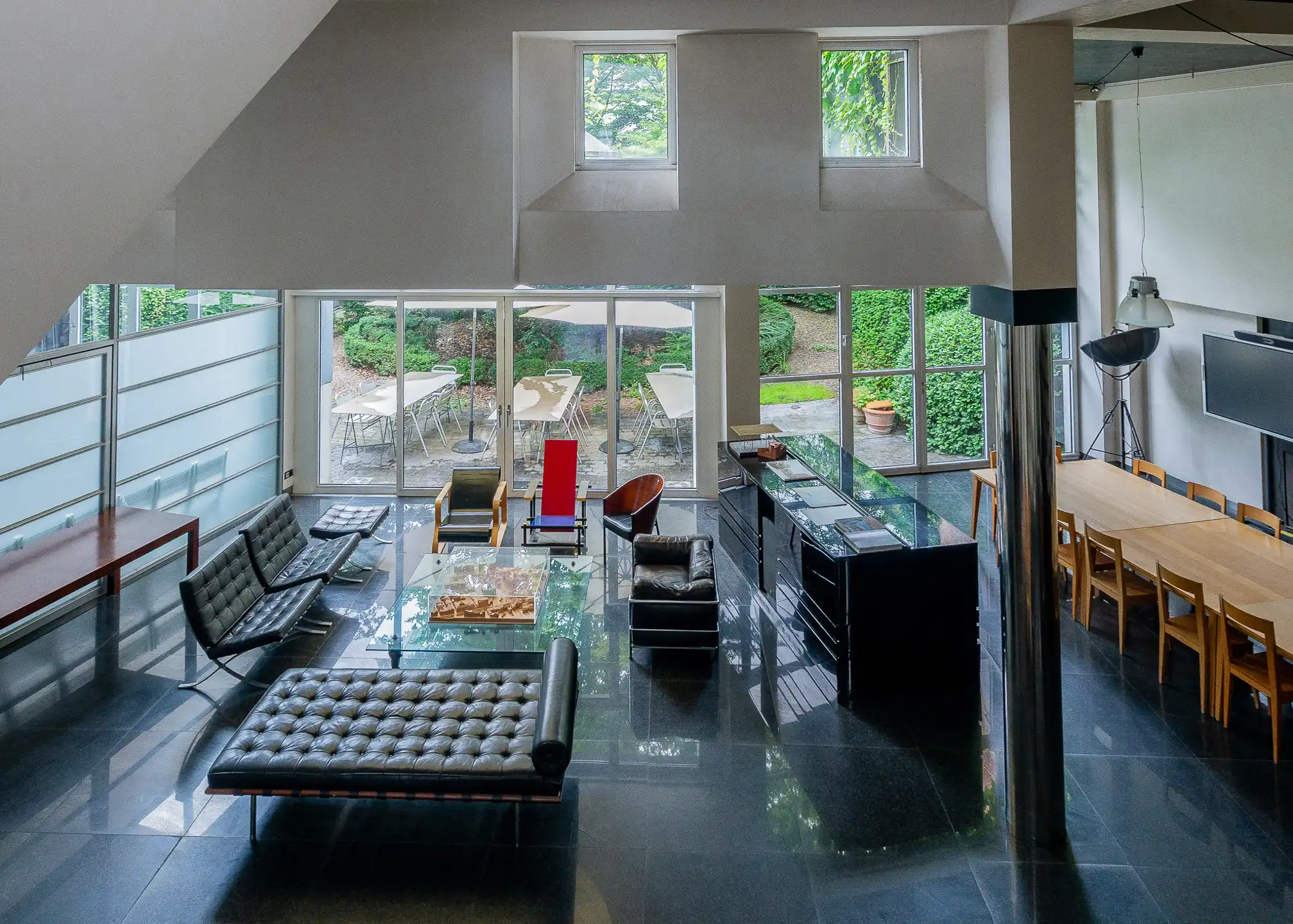 ANTWERPEN CENTRUM - Architectenwoning Bob Van Reeth foto {{pictureIndex}}