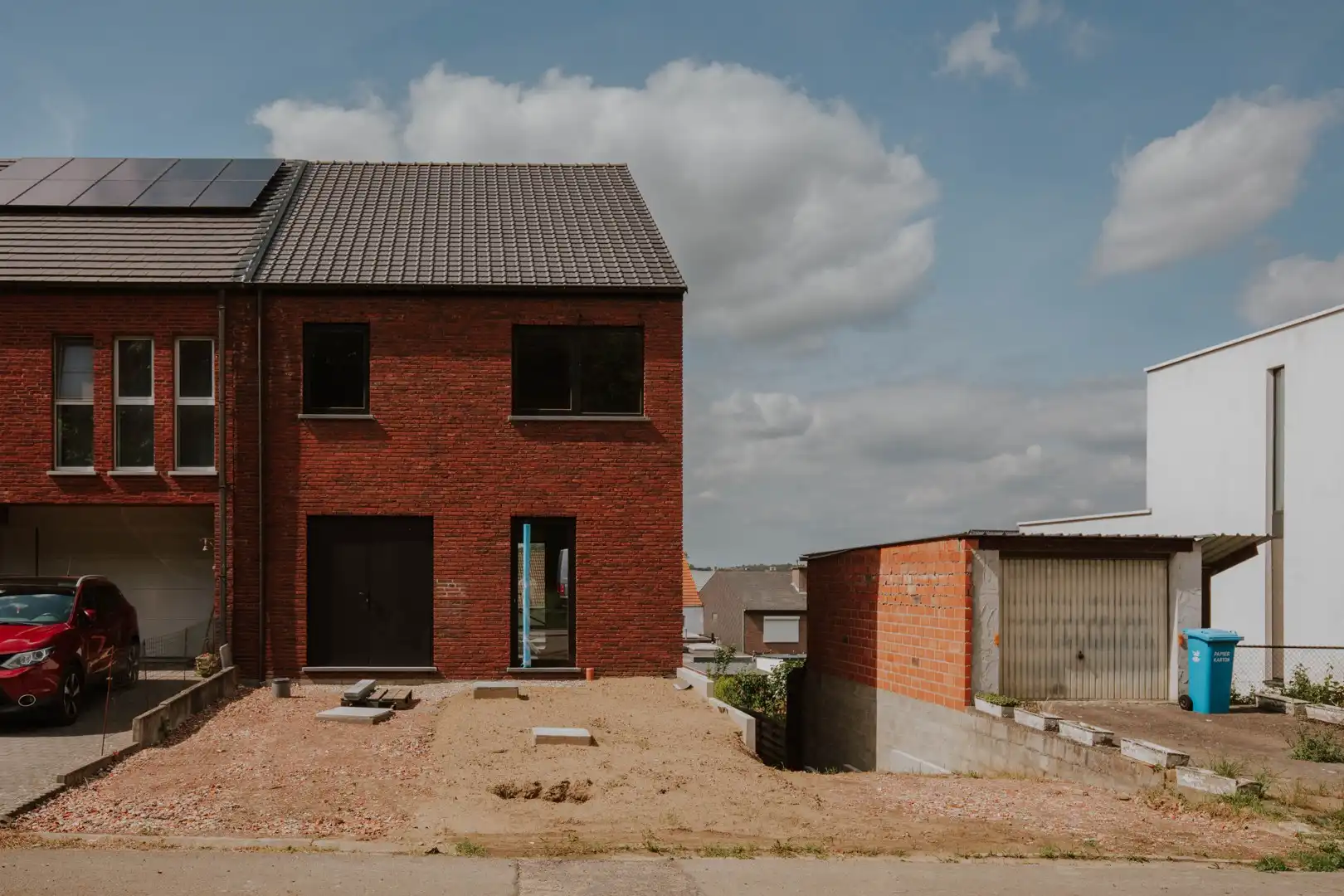 Lichtrijke nieuwbouwwoning met loftgevoel foto {{pictureIndex}}