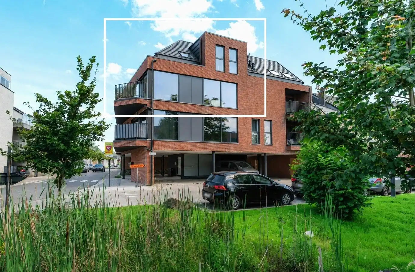 Stijlvol en energiezuinig hoekappartement met 2 slaapkamers, EPC A, terras en autostaanplaats foto 2