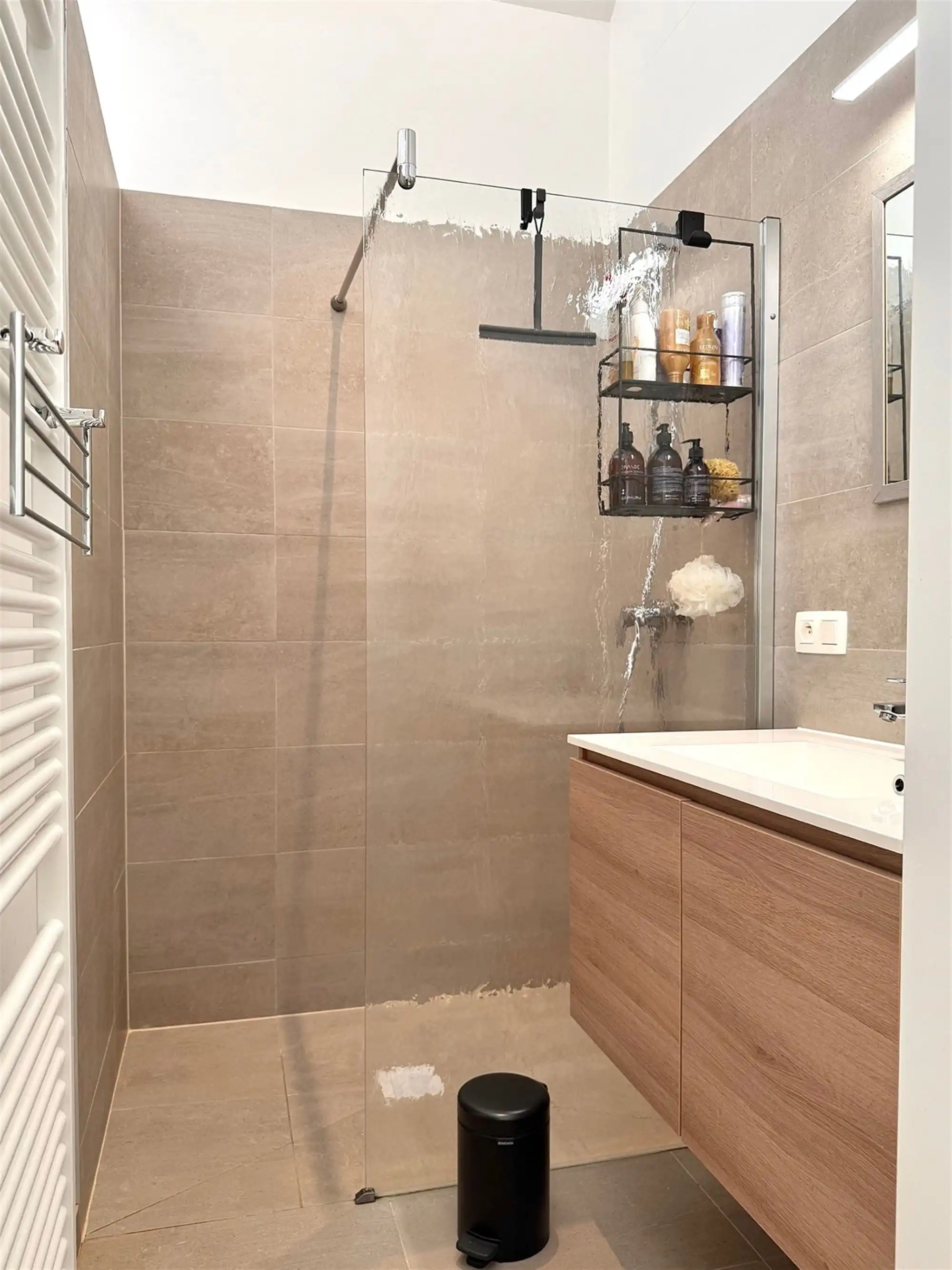 Instapklare charmante DORPSWONING met 3 slpks, 2 badks en tuin foto 15