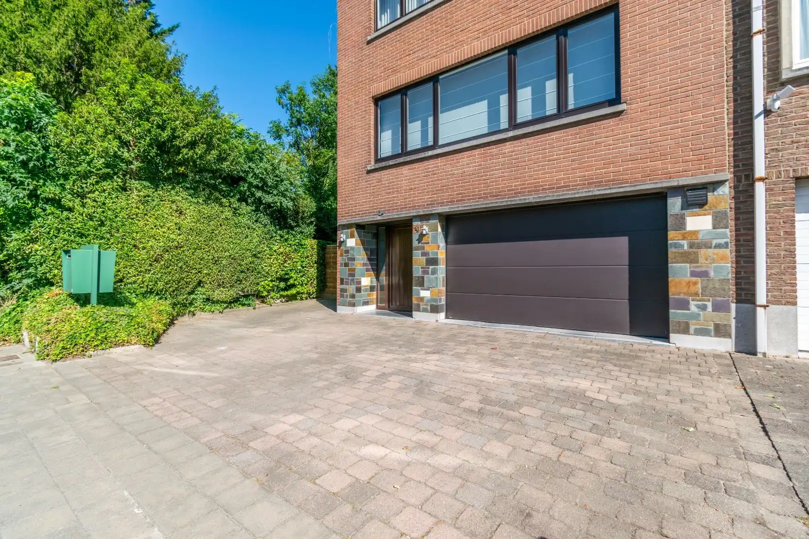 RUIME, INSTAPKLARE DRIEGEVEL BEL-ETAGE WONING ! foto 3