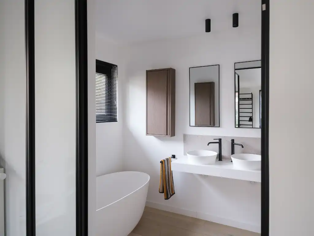 Sint-Martens-Latem – Bijzonder ruime en energiezuinige villa met woon-/werkmogelijkheid vlakbij het dorpscentrum. foto 17