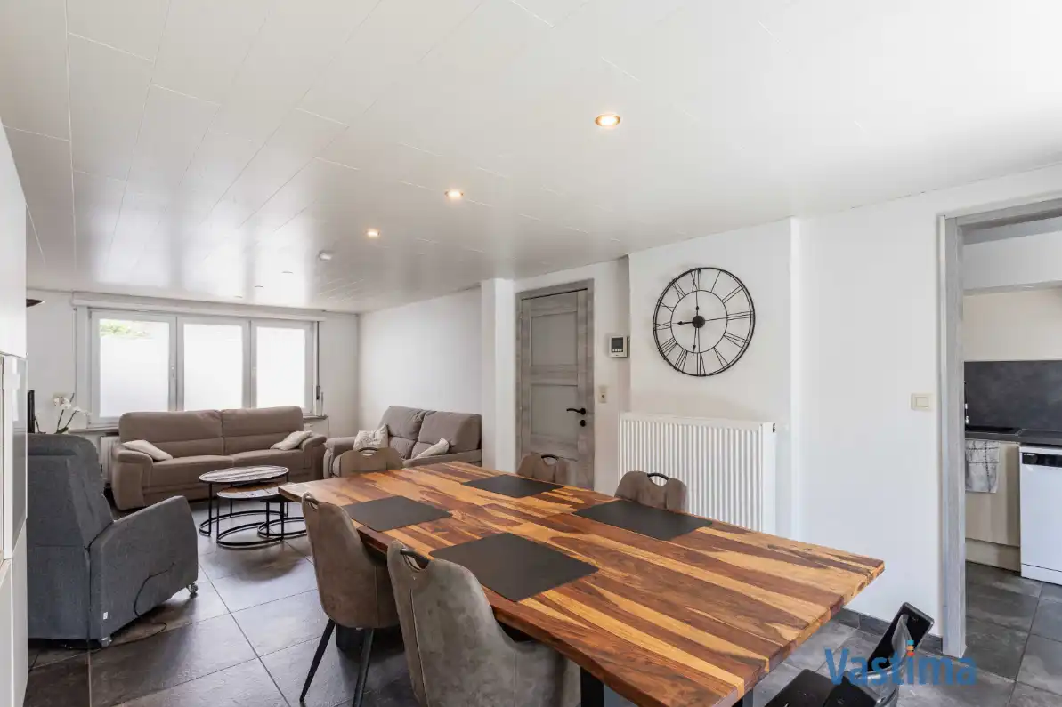 Instapklare gezinswoning met 2 staanplaatsen, zonnige tuin en parkzicht foto 7