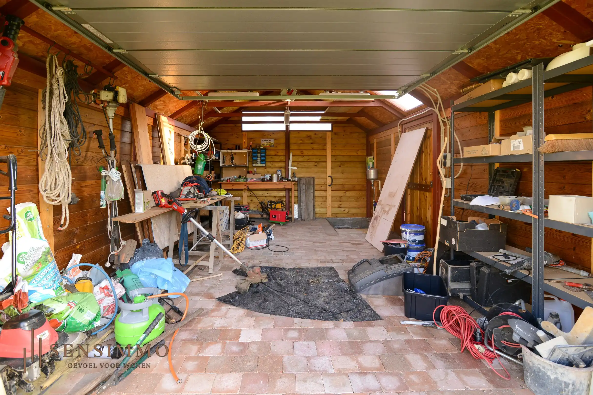 Woning met 3 slaapkamers op ruim perceel van 25a95ca foto 18