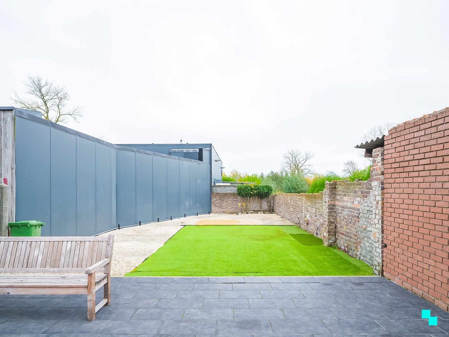 Charmante woning met vijf slaapkamers en inpandige garage te Merelbeke foto 27