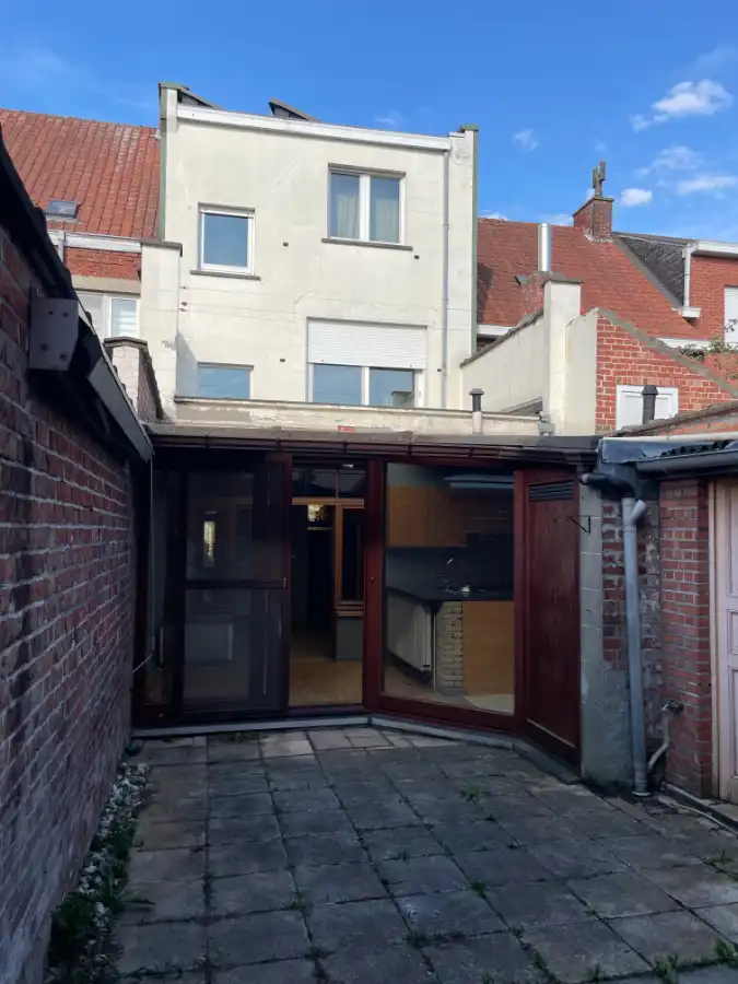 Ruime ééngezinswoning met garage en stadstuin/terras foto 17