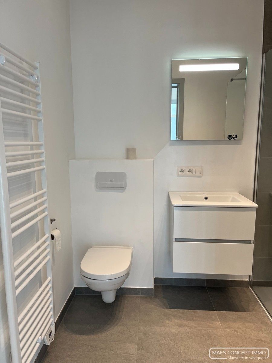 Nieuw appartement te huur in geklasseerd gebouw, centrum Kortrijk foto 7