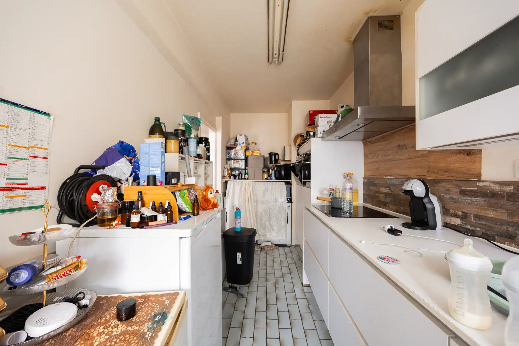 Lichtrijk appartement met parking in hartje Merksem foto 6