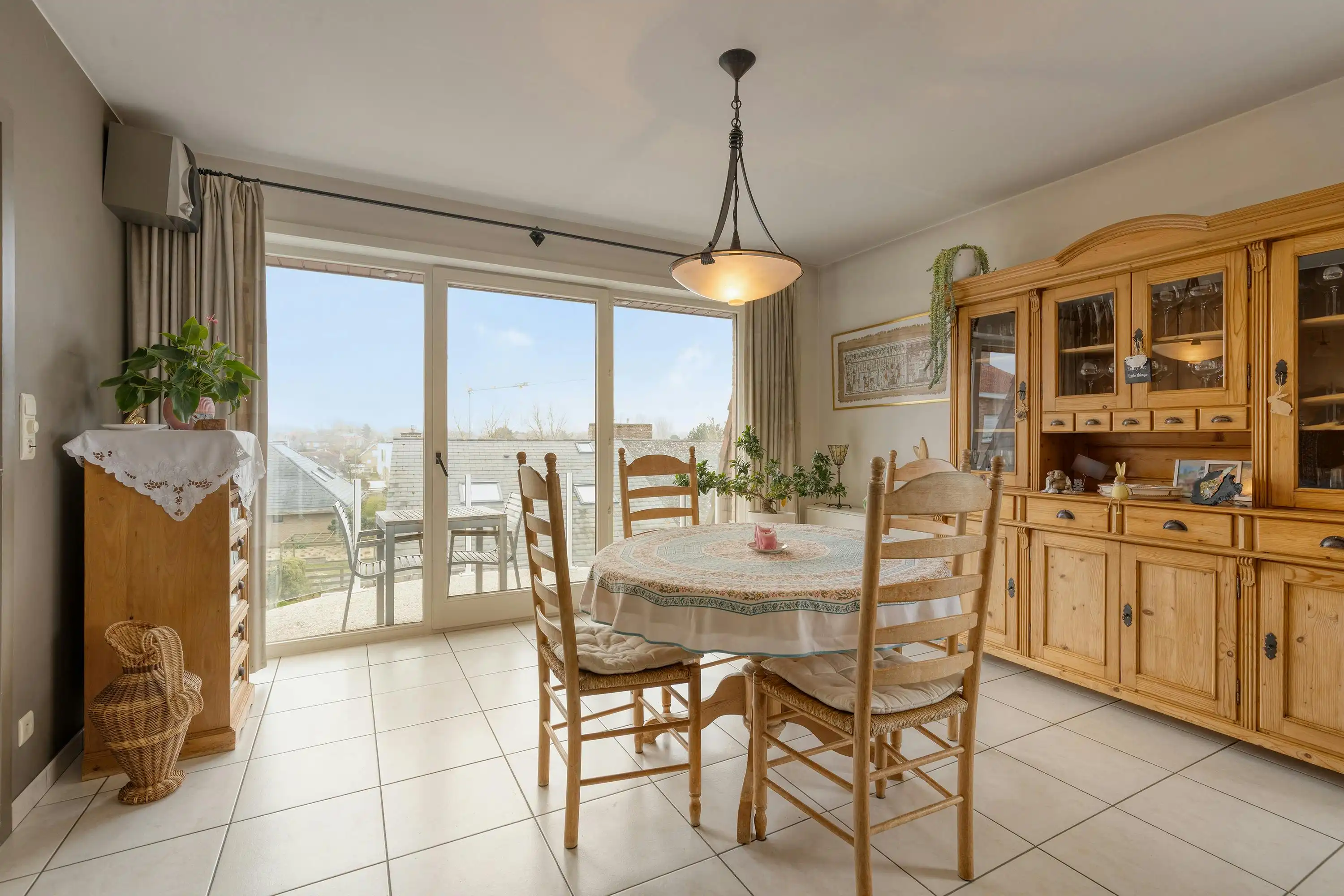 Lichtrijk appartement met panoramisch zicht in Oostduinkerke foto 3