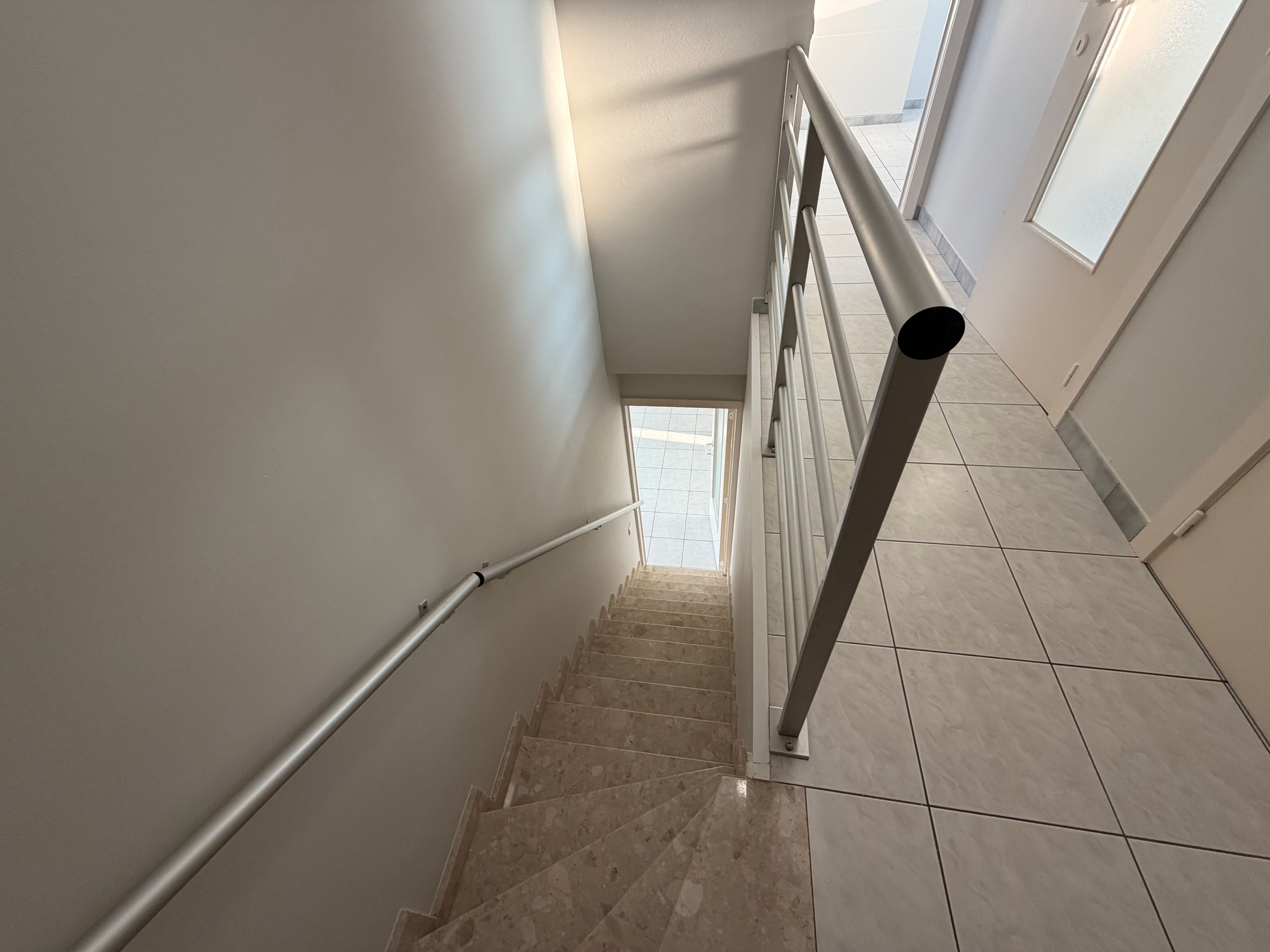 Mooi duplexappartement met drie slaapkamers en twee zongerichte terrassen. foto 21