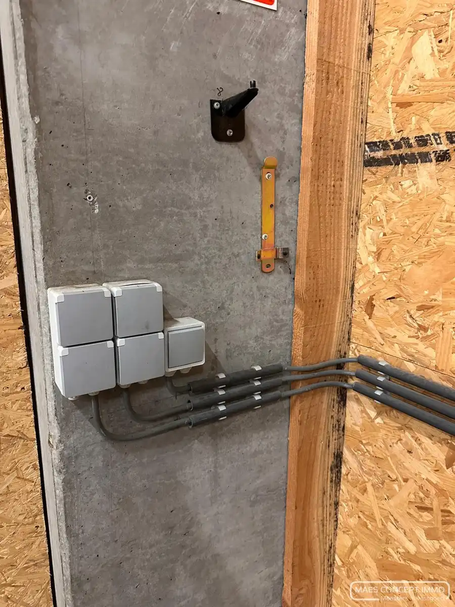 Opslagruimte van 220 m²&nbsp;te huur in Zwevegem foto 4