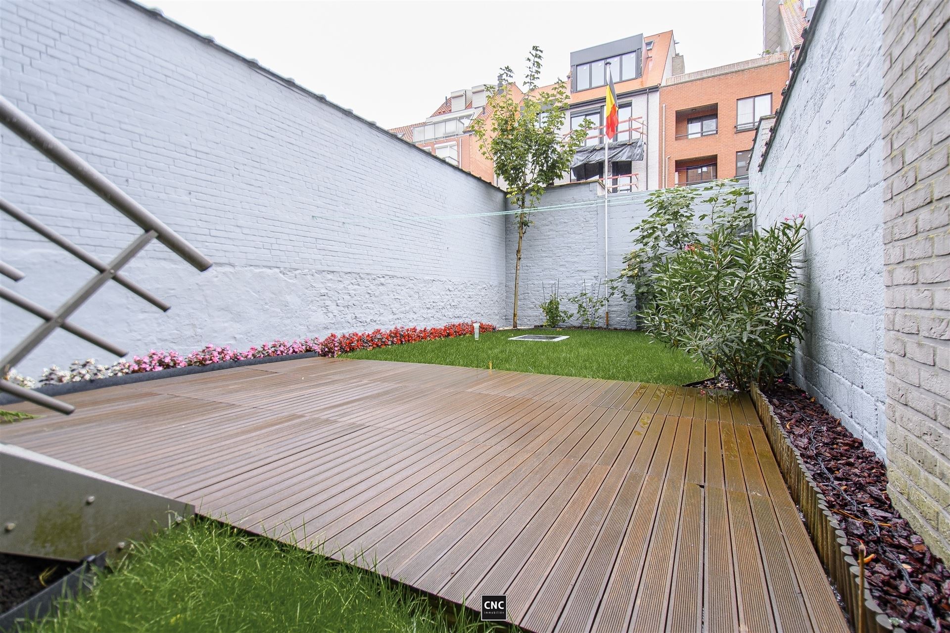 Charmant 2 slaapkamer appartement op het gelijkvloers met groot terras en tuin, nabij de Lippenslaan en op wandelafstand van de zeedijk.  foto 13