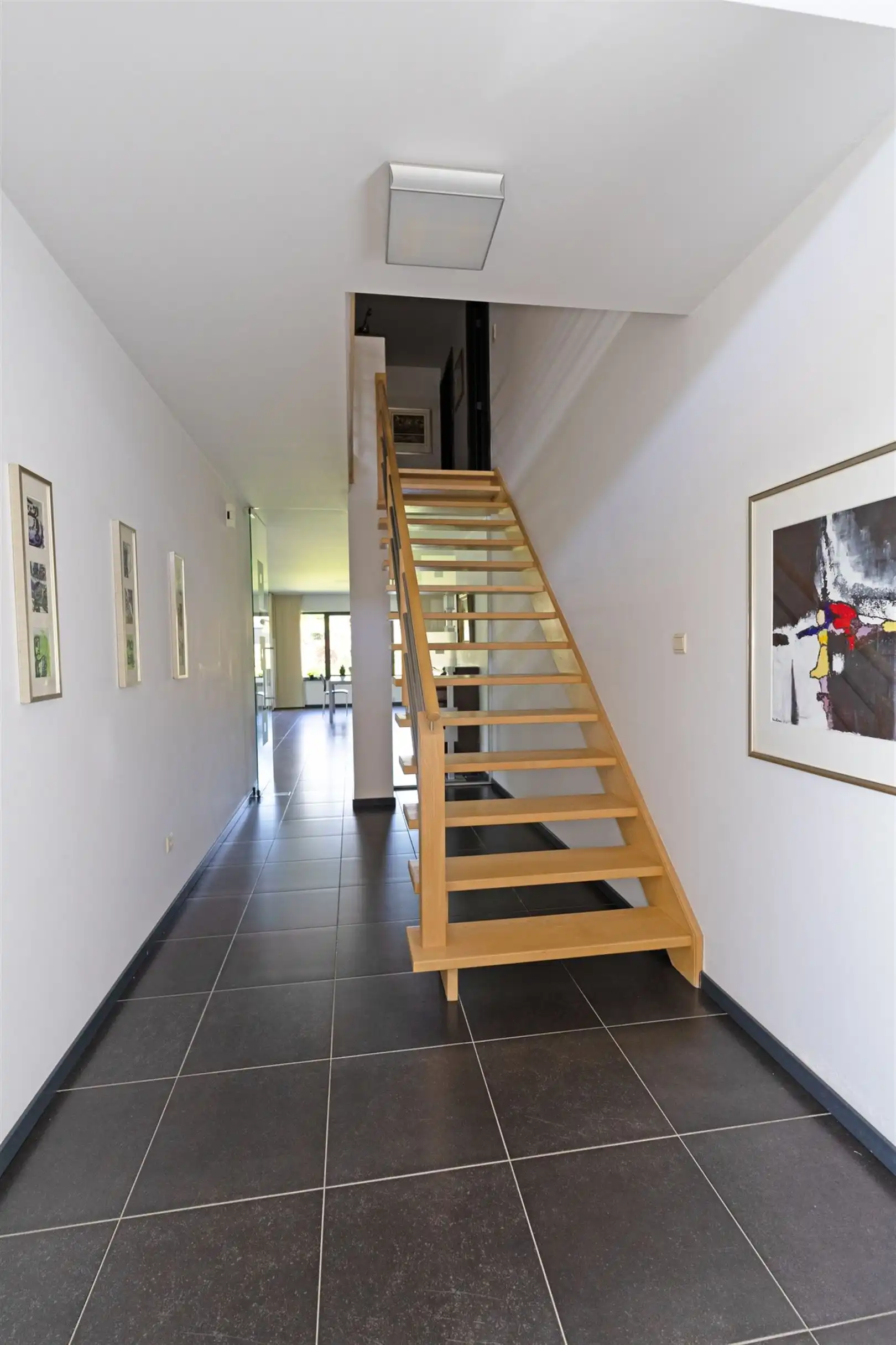 Goed onderhouden villa nabij het centrum foto 20