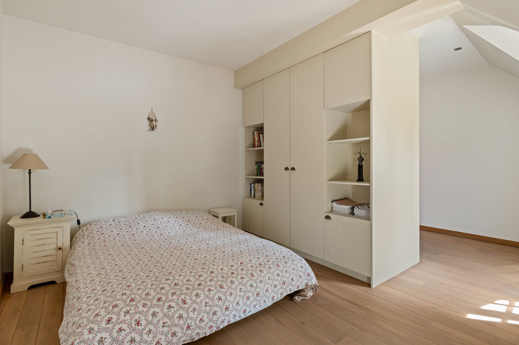 UNIEKE INSTAPKLARE WONING MET ZWEMBAD foto 25