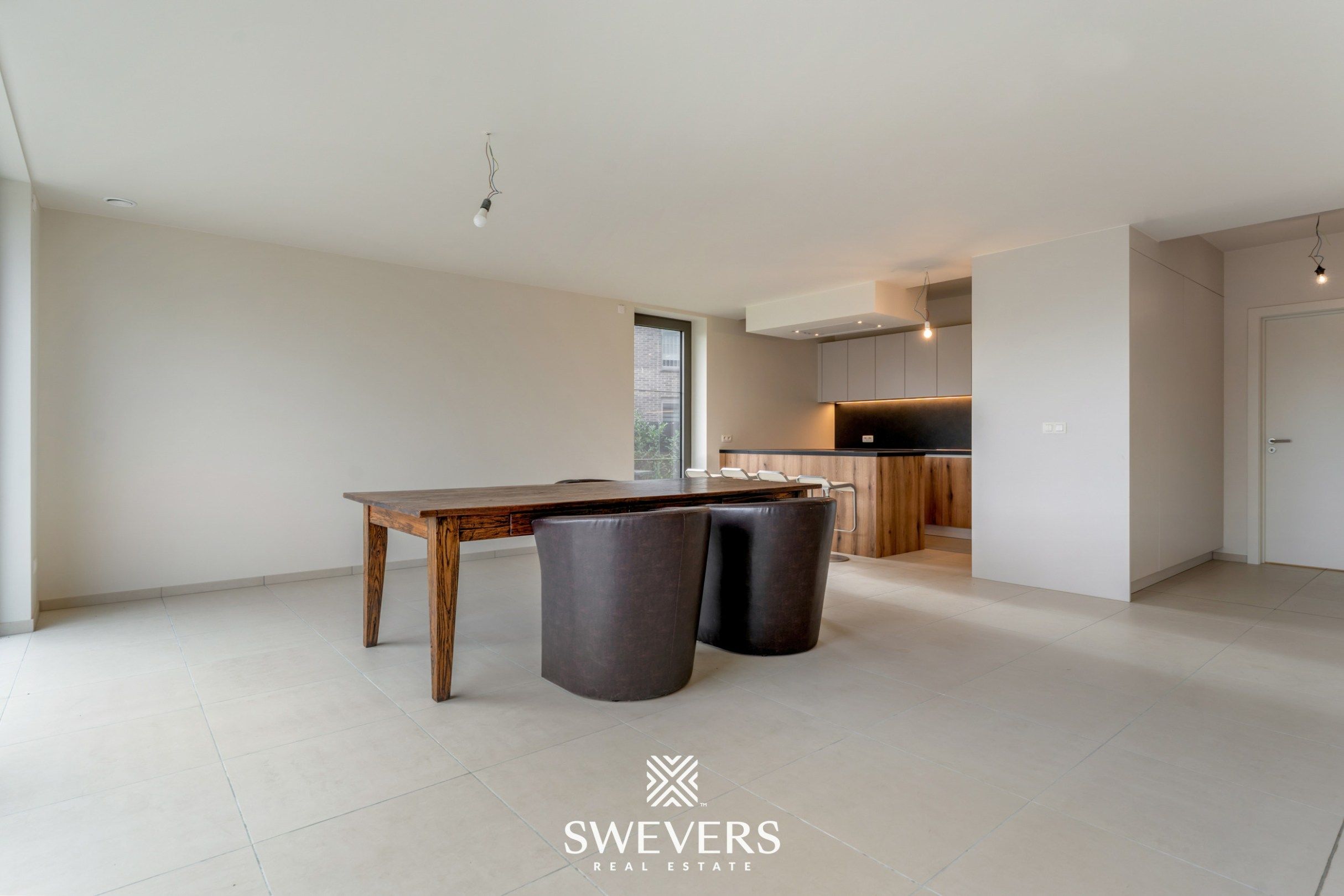 Stijlvol, gelijkvloers en instapklaar appartement (208 m²) mét private tuin en private kelder vlakbij Zolder-centrum foto 8