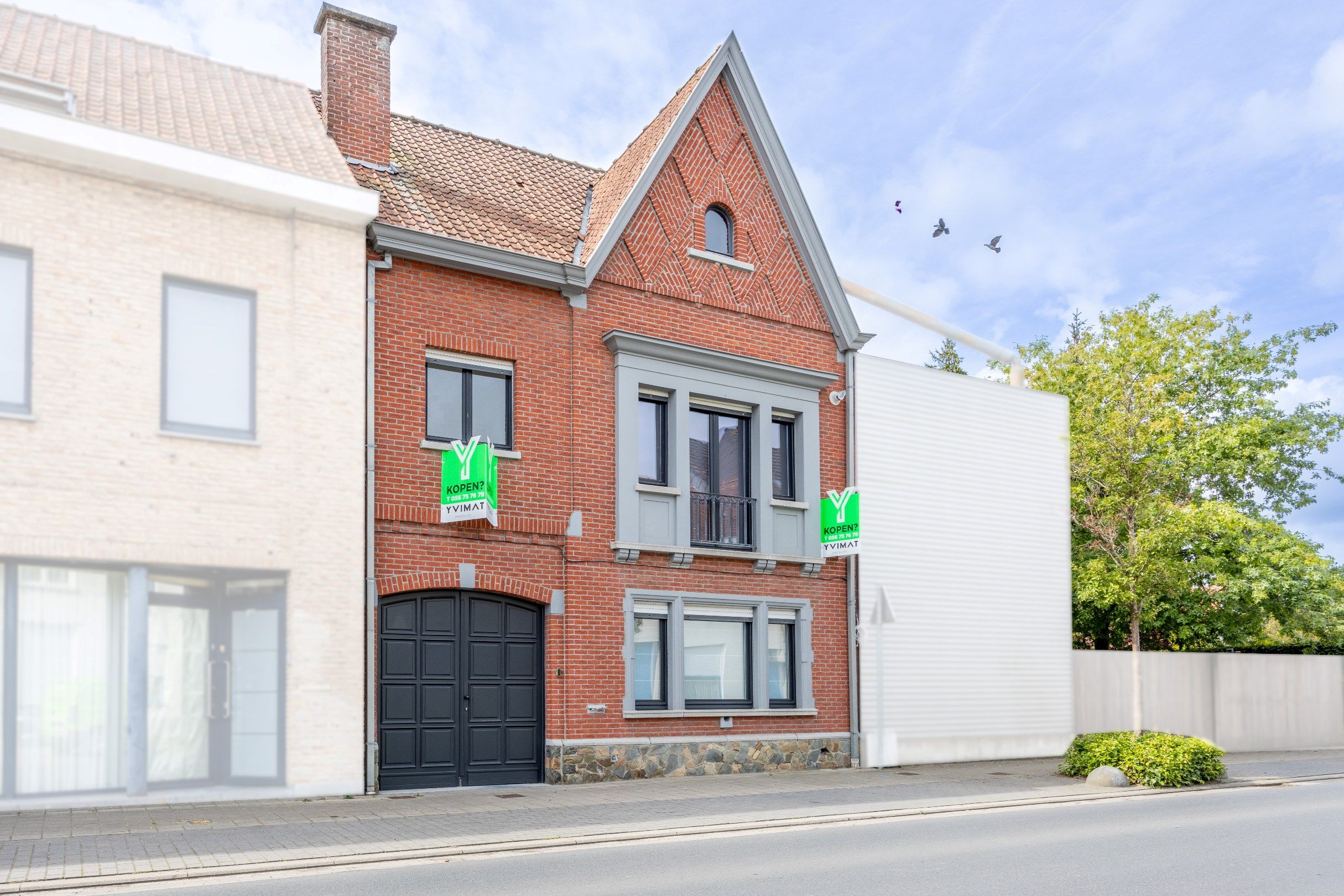 CENTRAAL GELEGEN BURGERWONING MET ZWEMBAD  foto 28